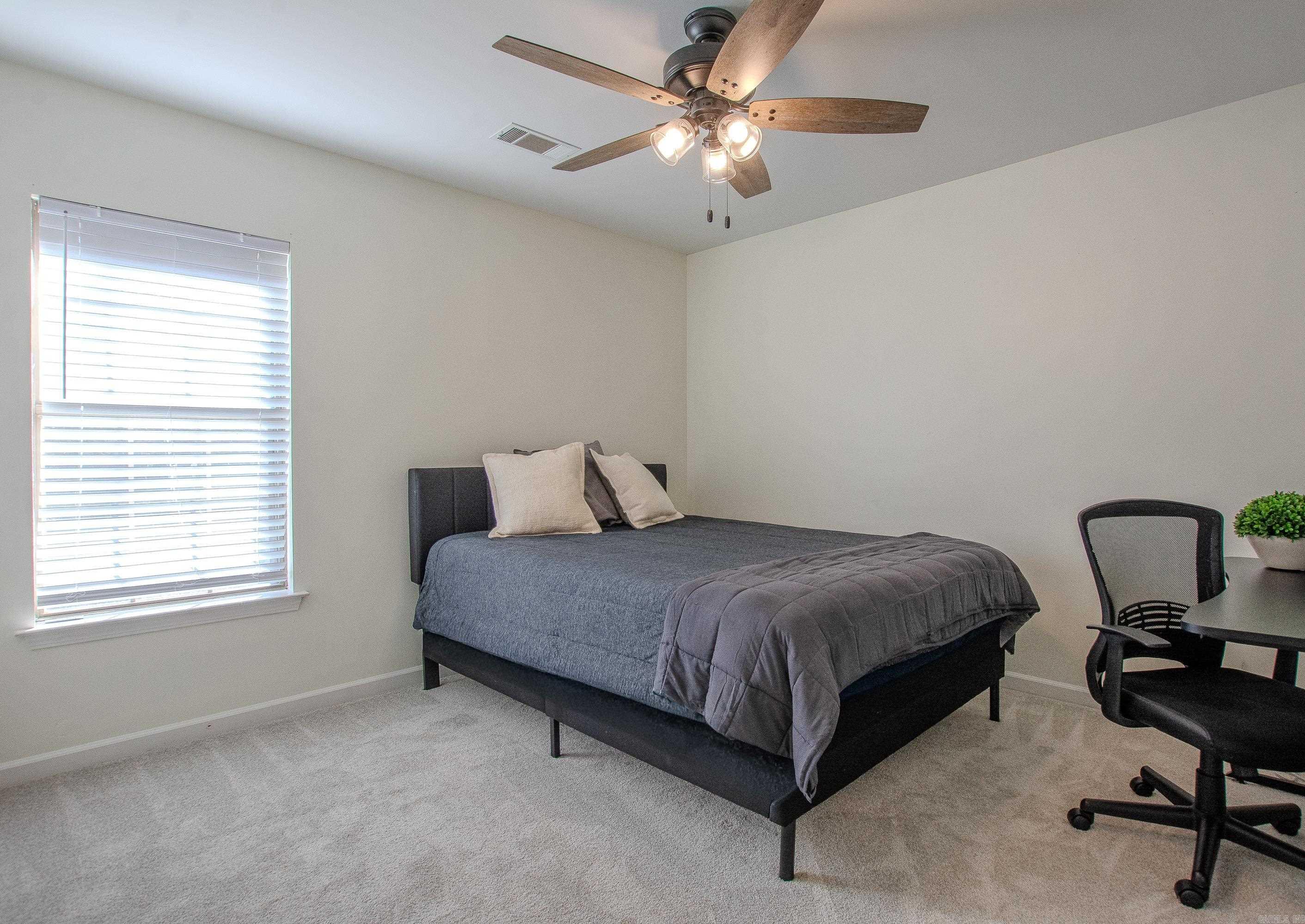 2015 Sawgrass Dr