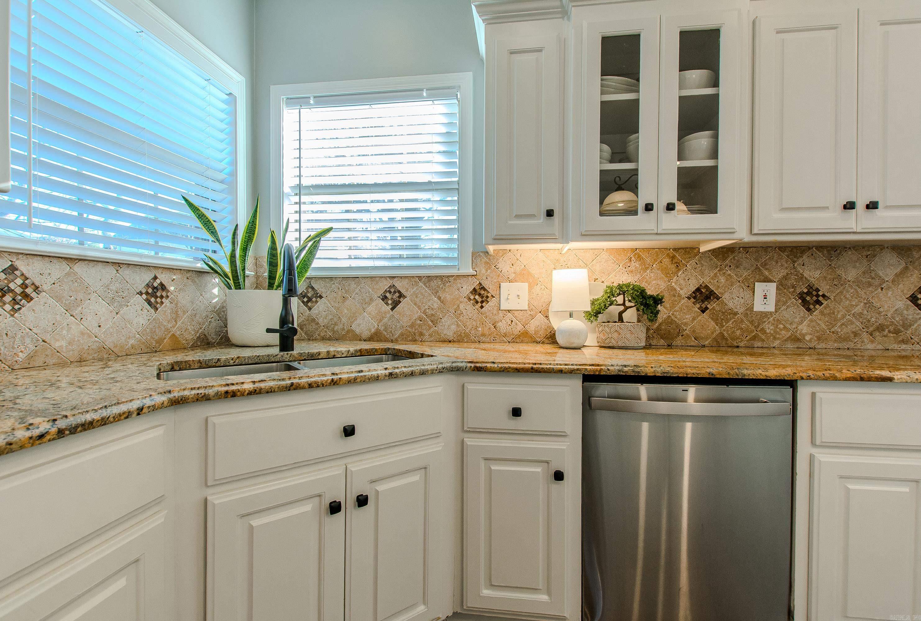 2015 Sawgrass Dr