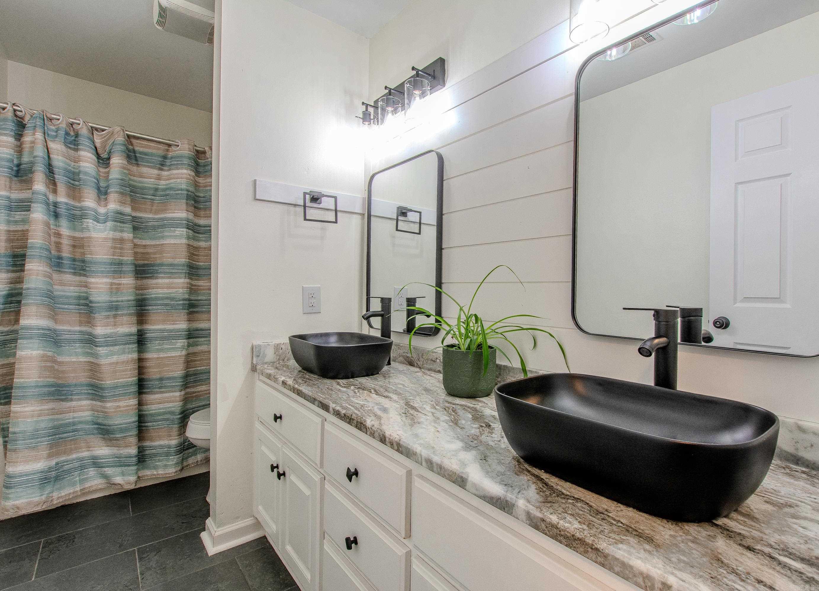 2015 Sawgrass Dr