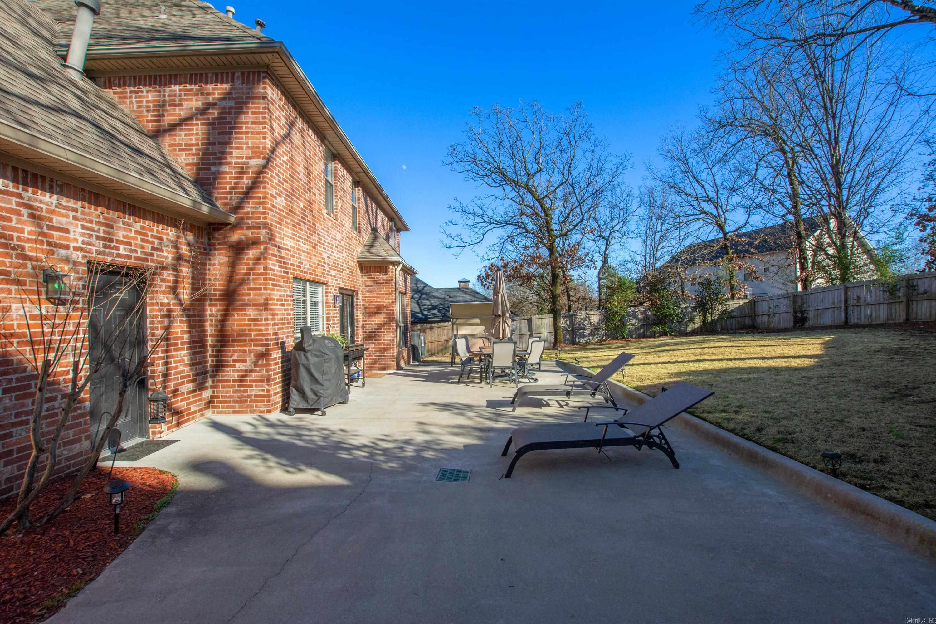 2015 Sawgrass Dr