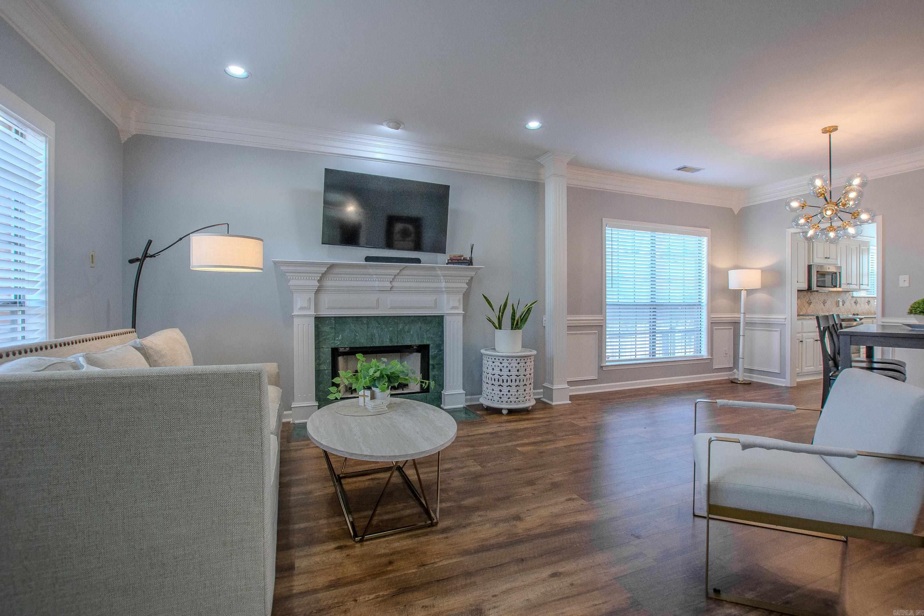 2015 Sawgrass Dr