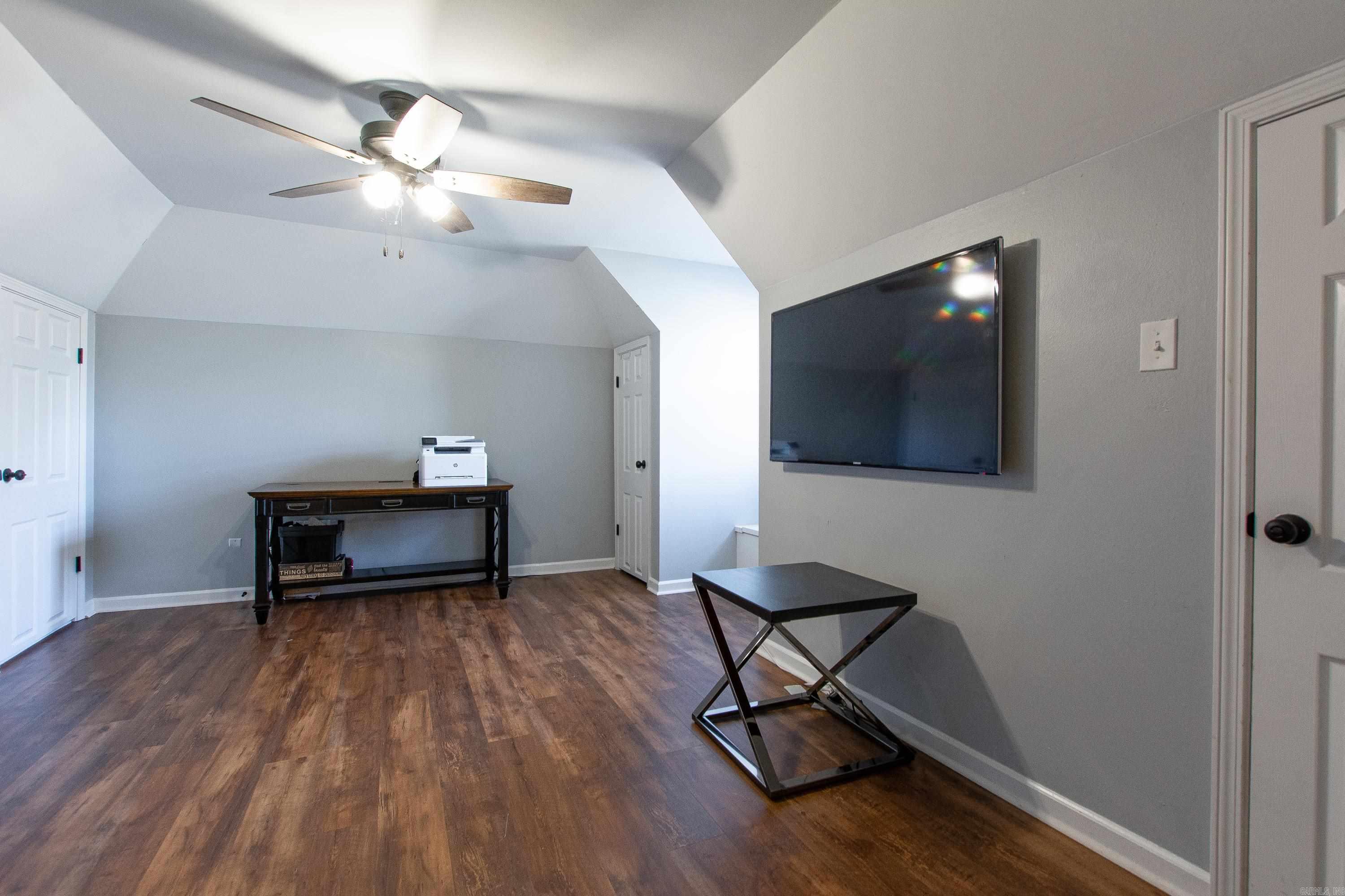 2015 Sawgrass Dr