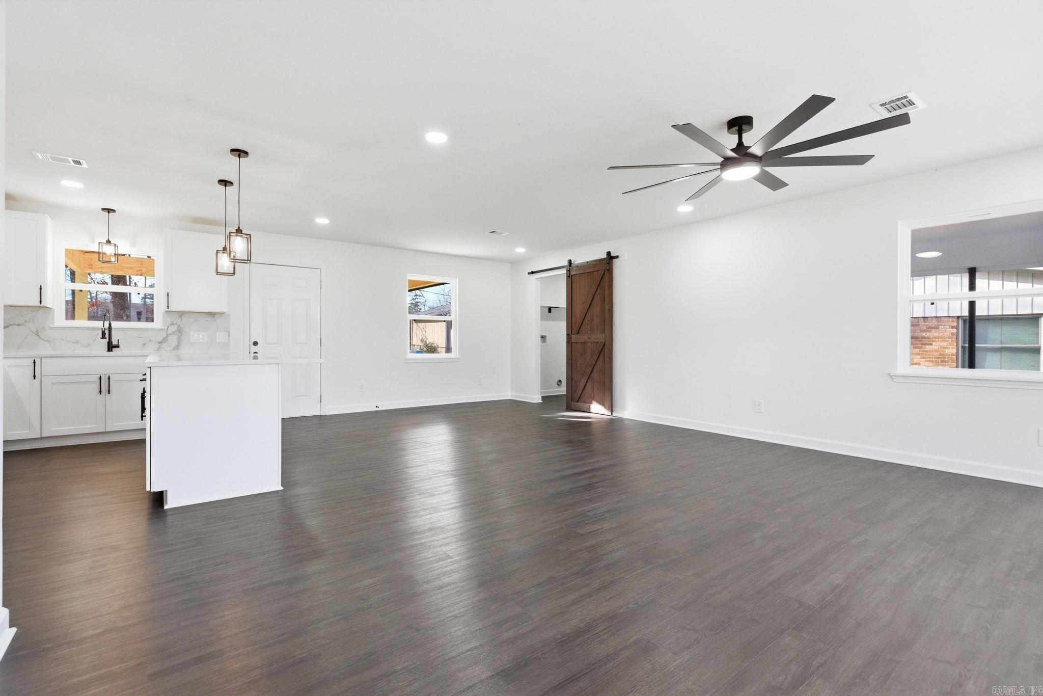 302 Oak Lane