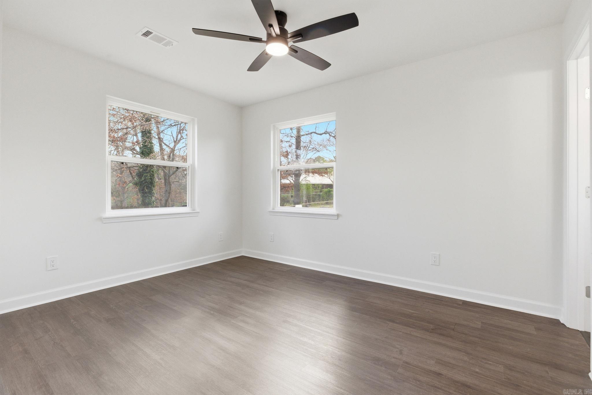 302 Oak Lane