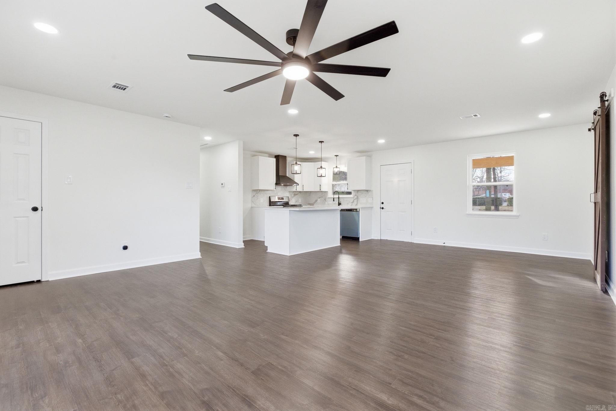 302 Oak Lane