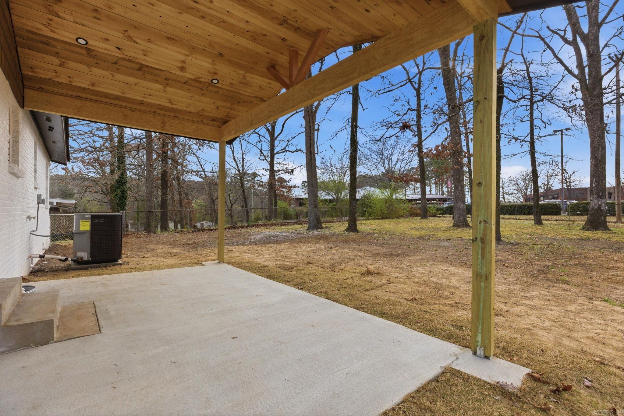 302 Oak Lane