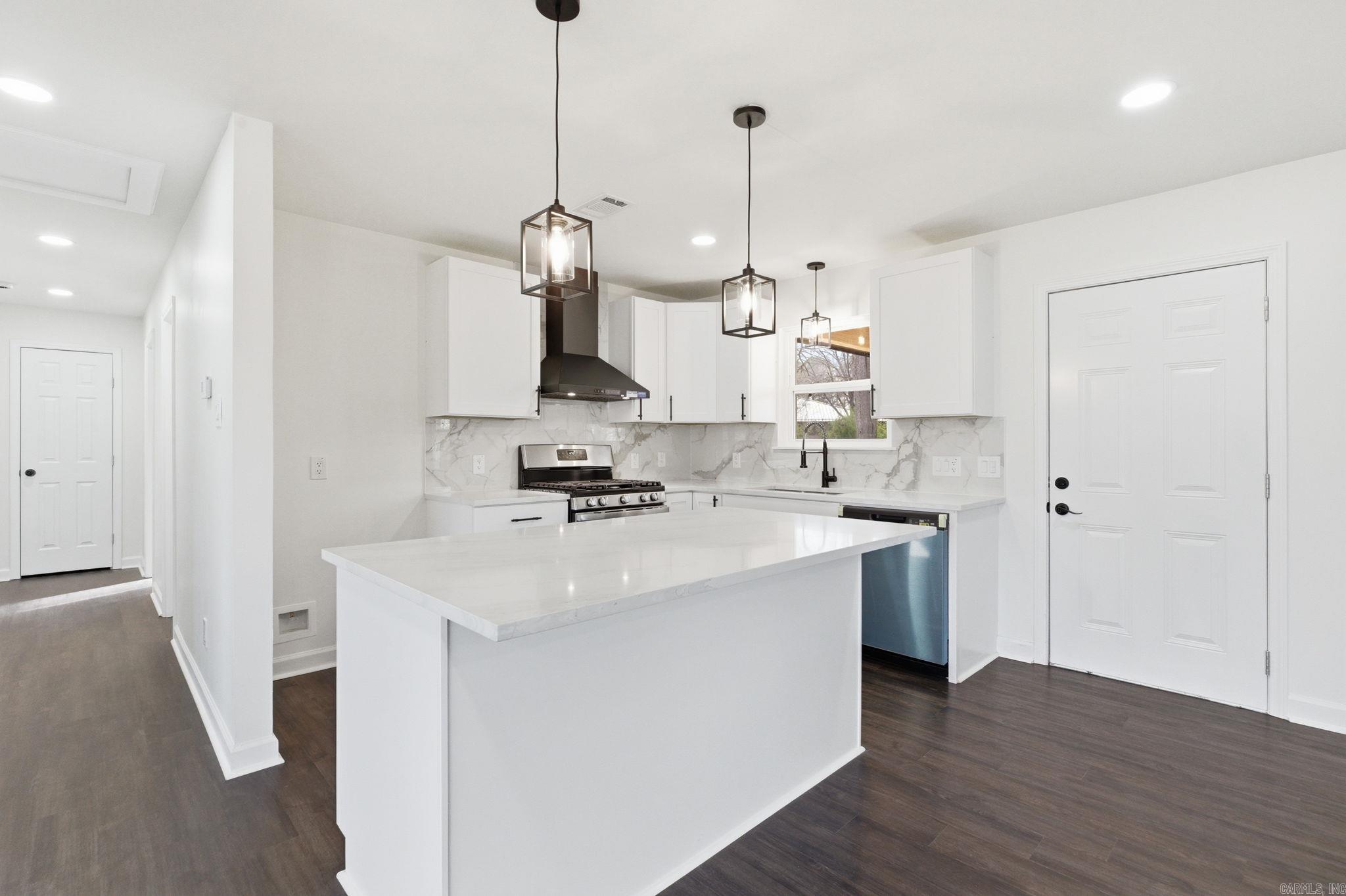 302 Oak Lane