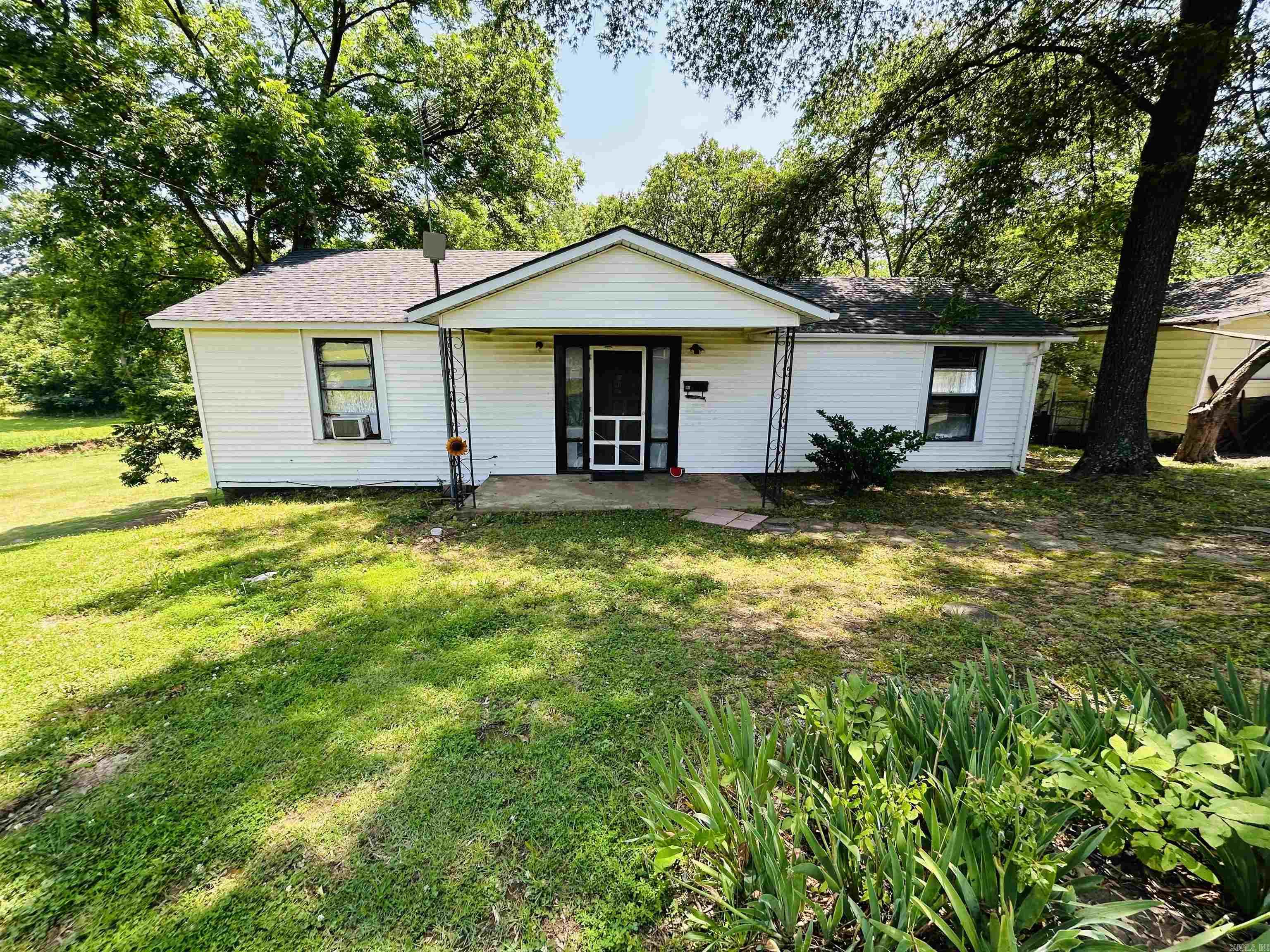 110 Saint Vincent St.