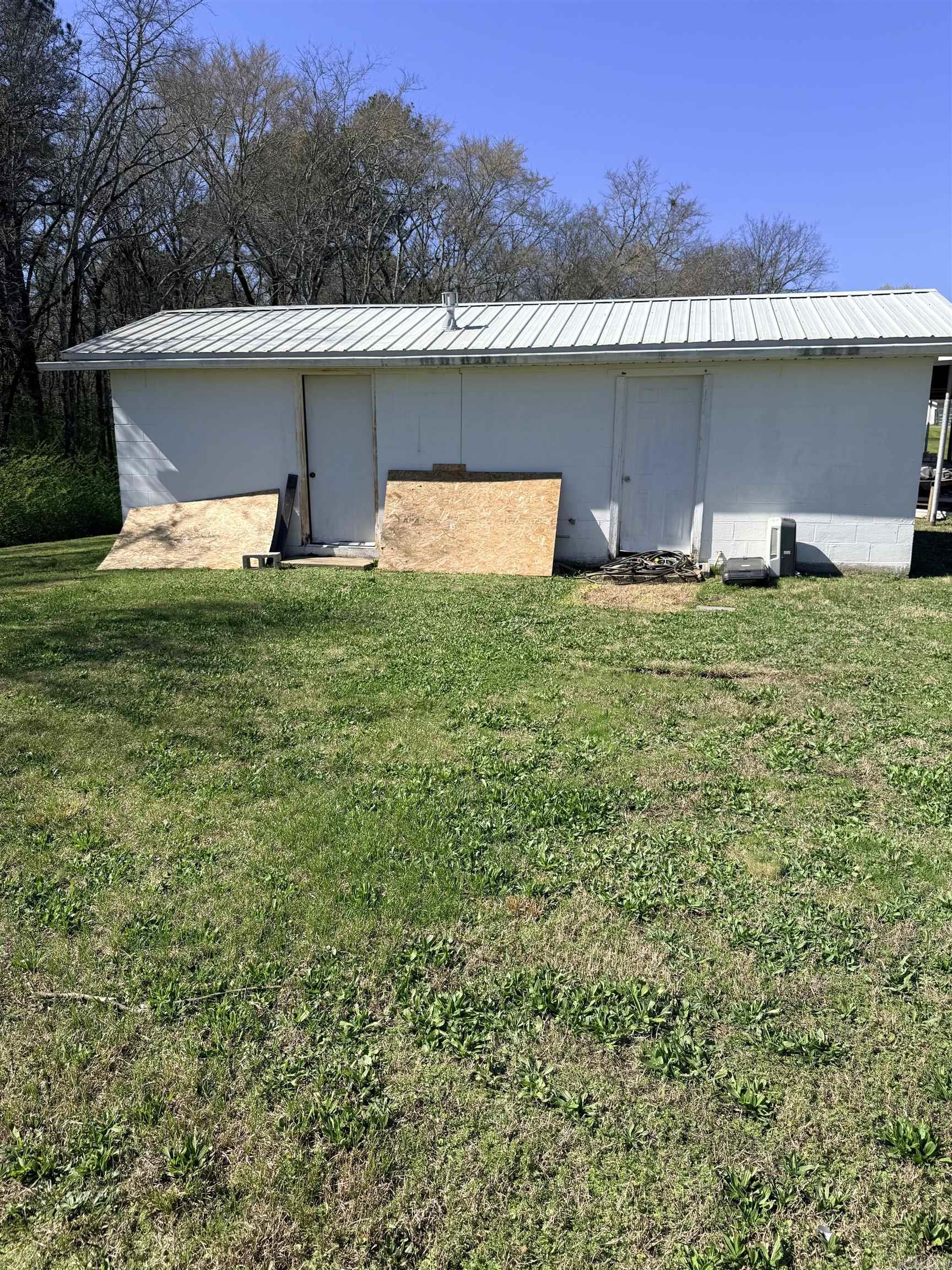 2373 N Highway 7