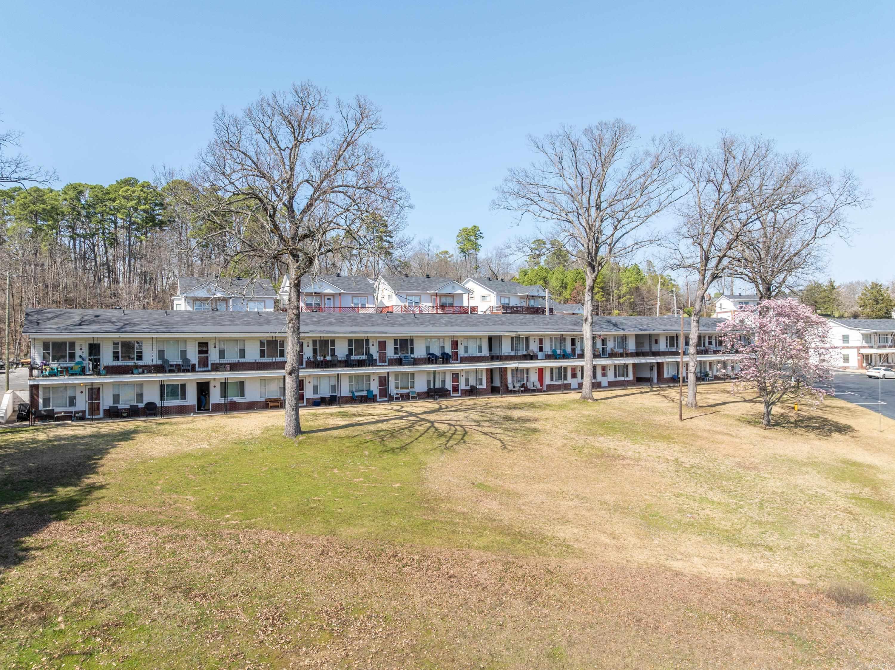 210 Aberina Street Unit: D7D9