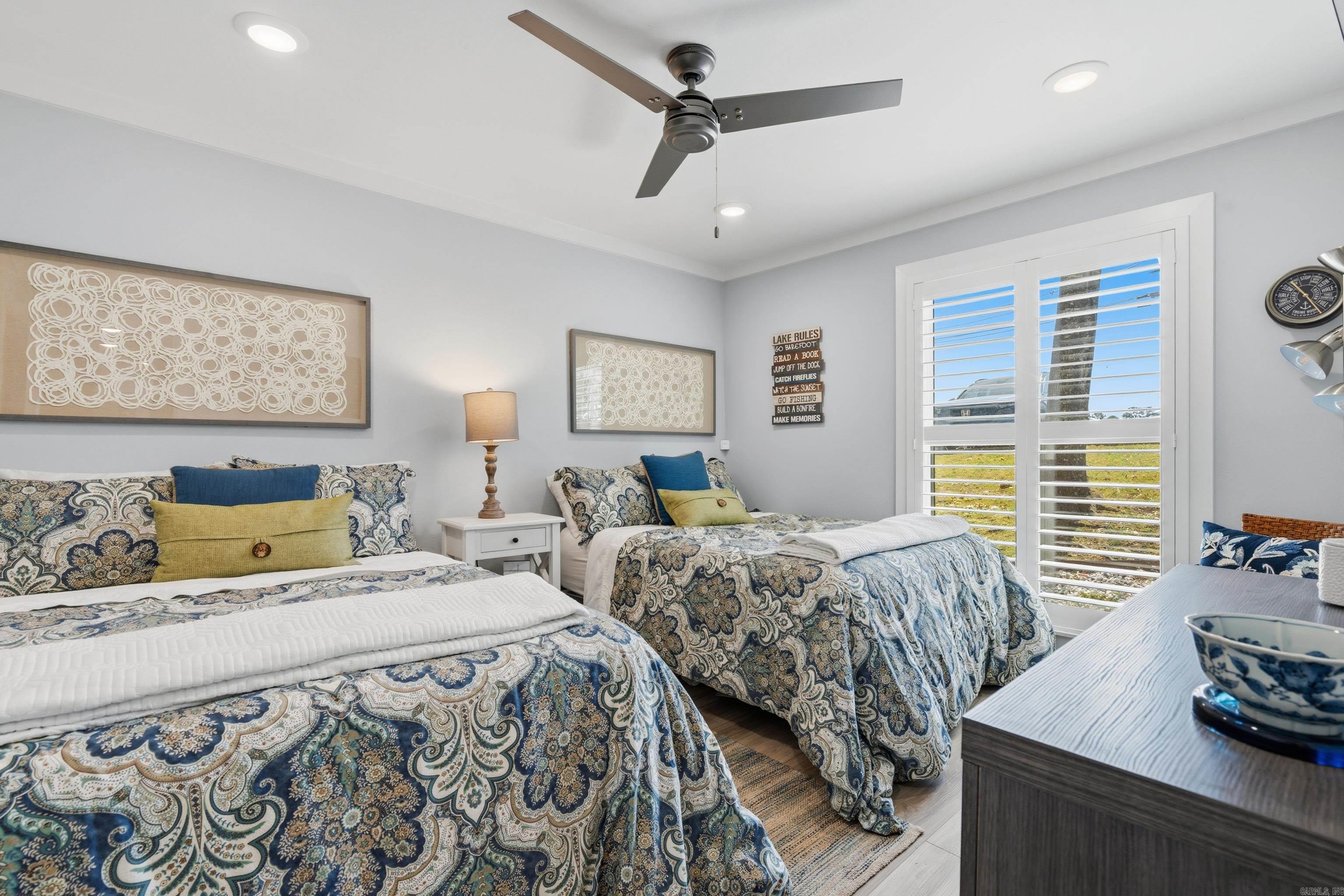 1134 Twin Points Road, E5