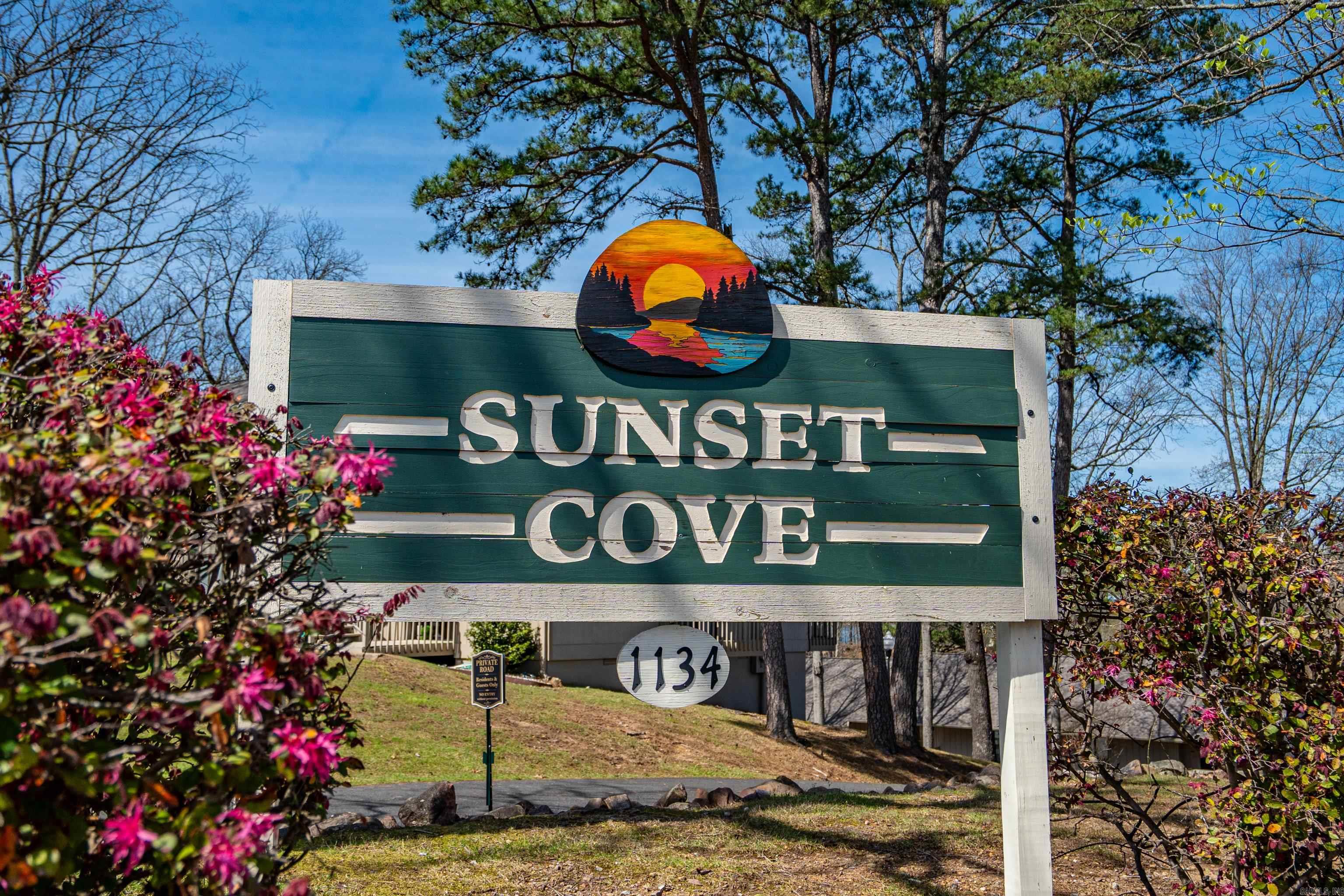 1134 Twin Points Road, E5