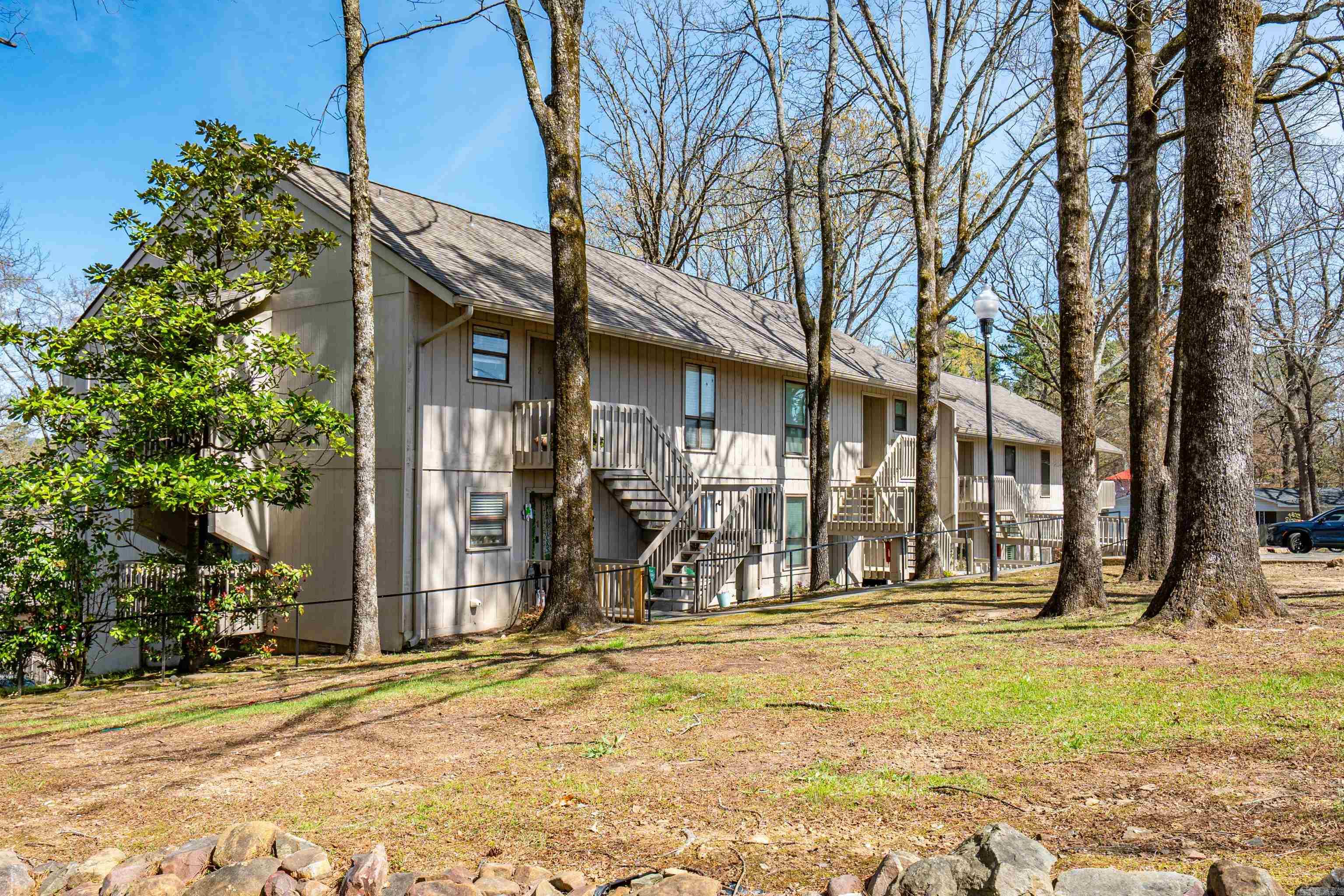 1134 Twin Points Road, E5