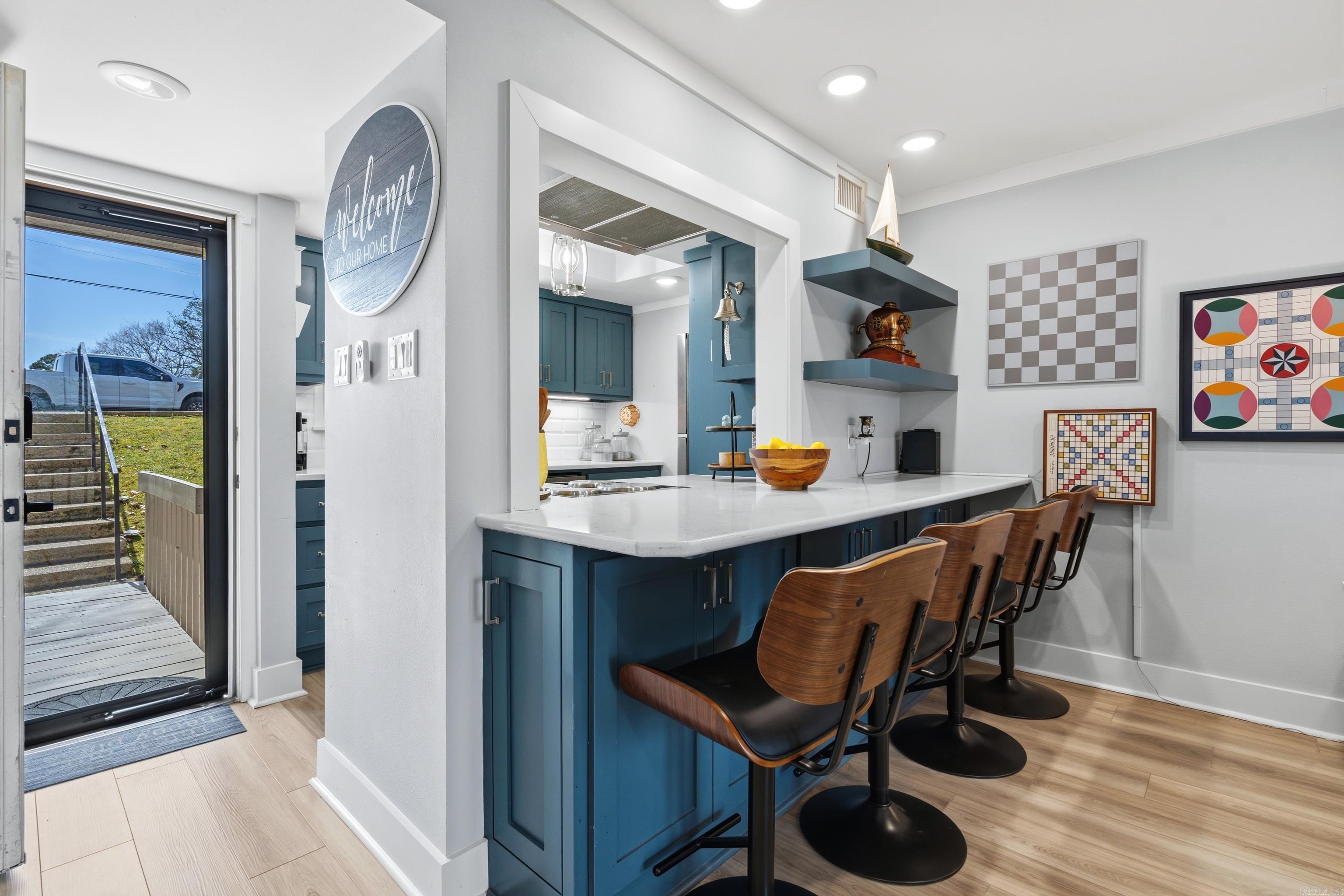1134 Twin Points Road, E5