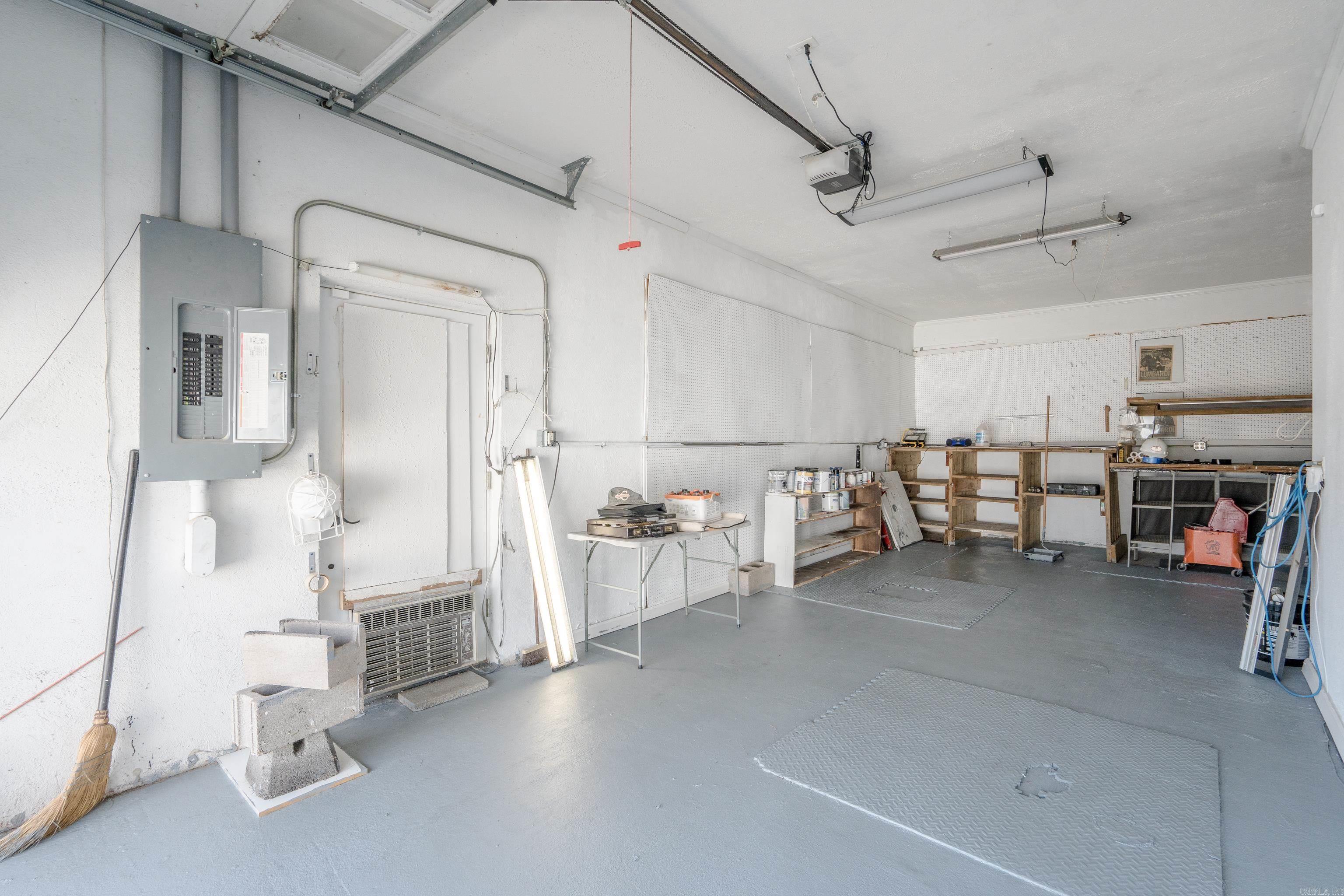 208 Aberina Street Unit: H