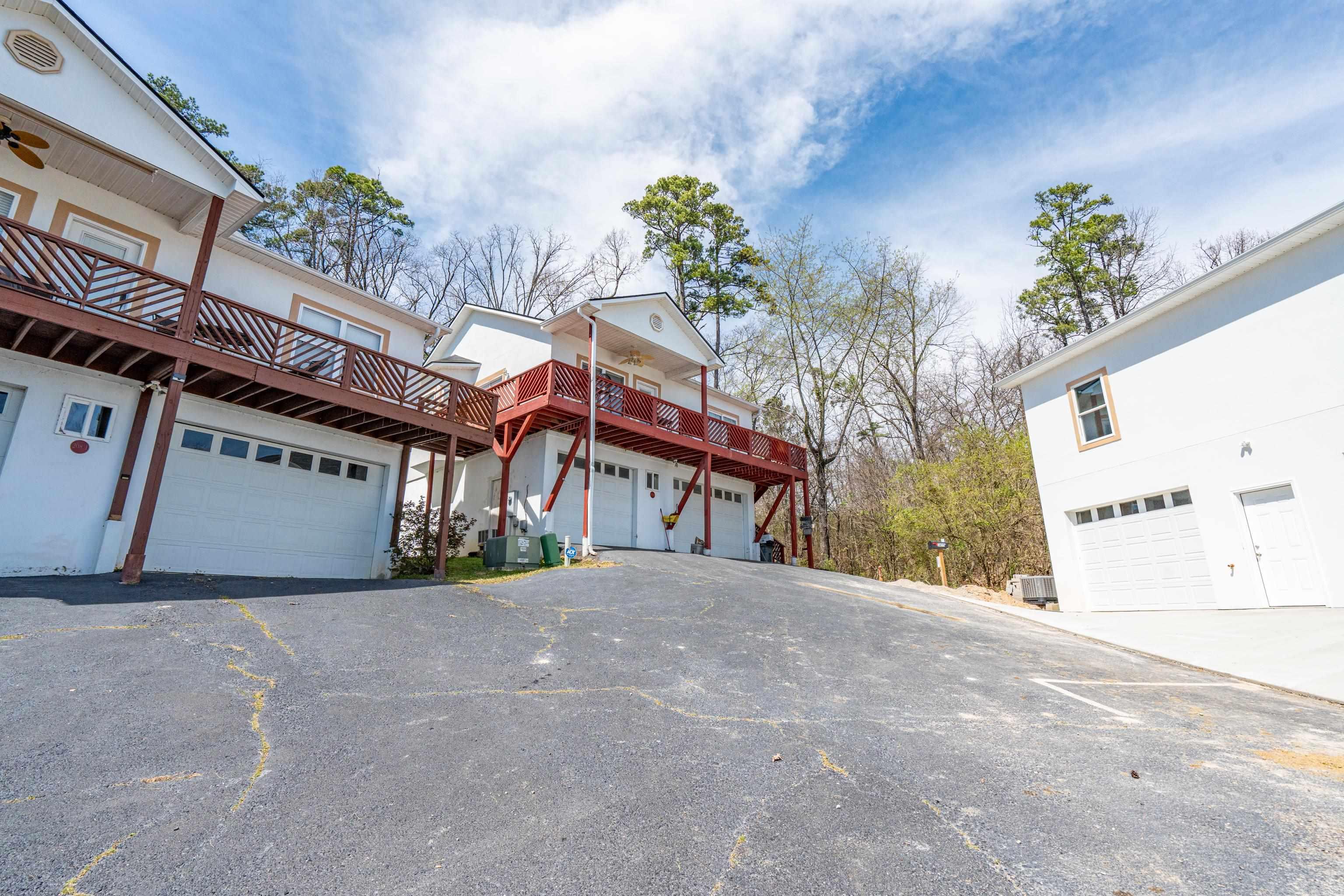 208 Aberina Street Unit: H
