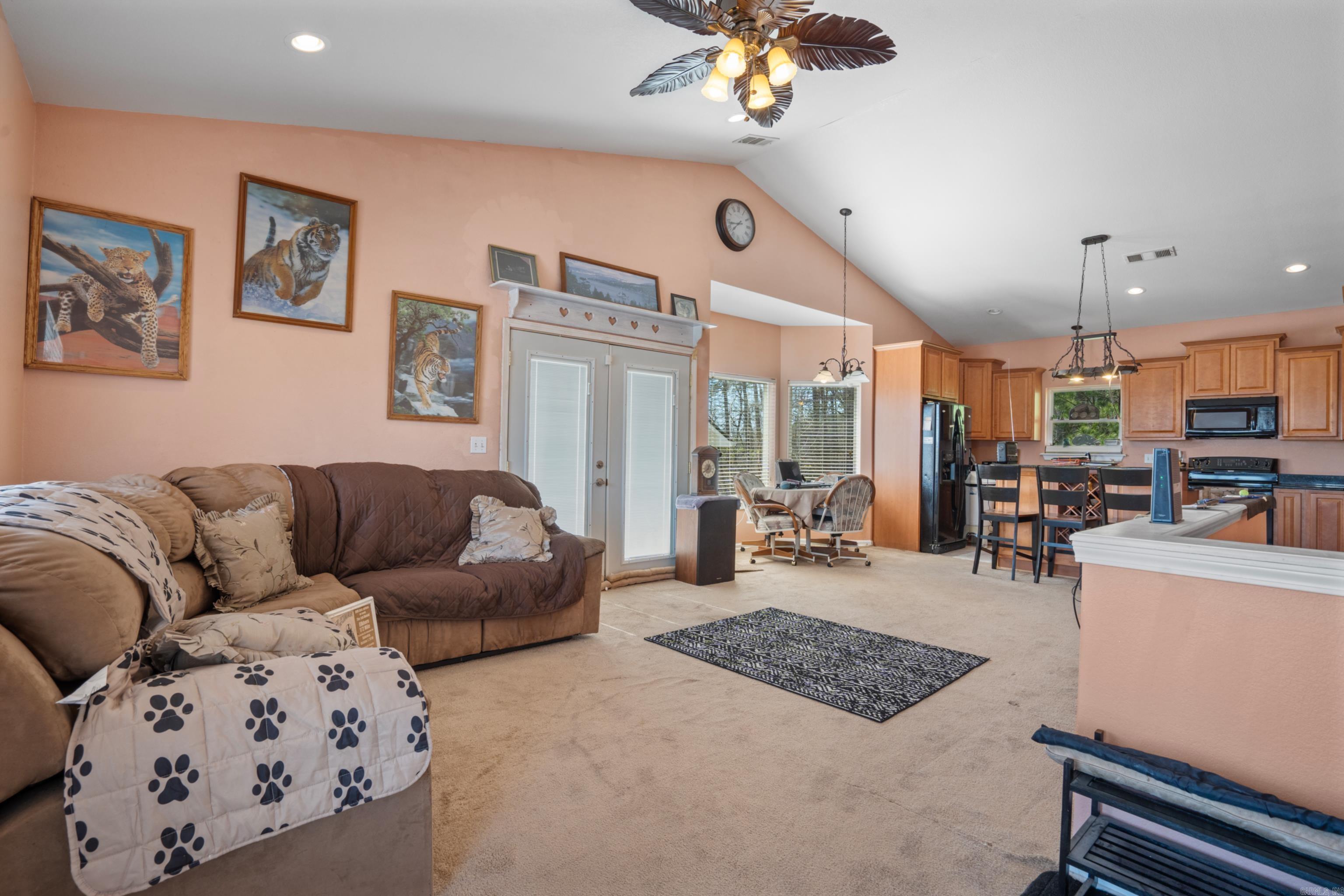 208 Aberina Street Unit: H
