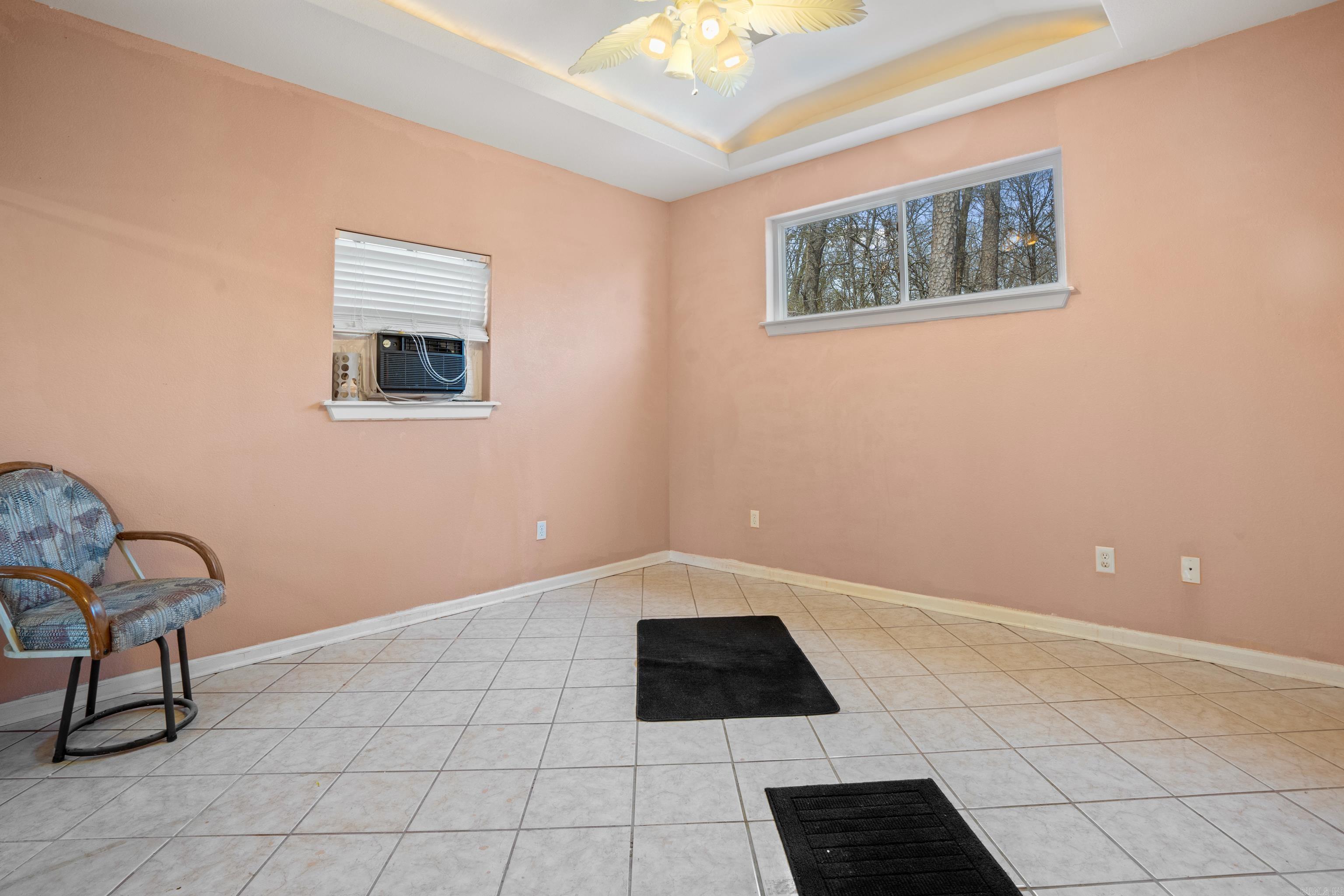 208 Aberina Street Unit: H