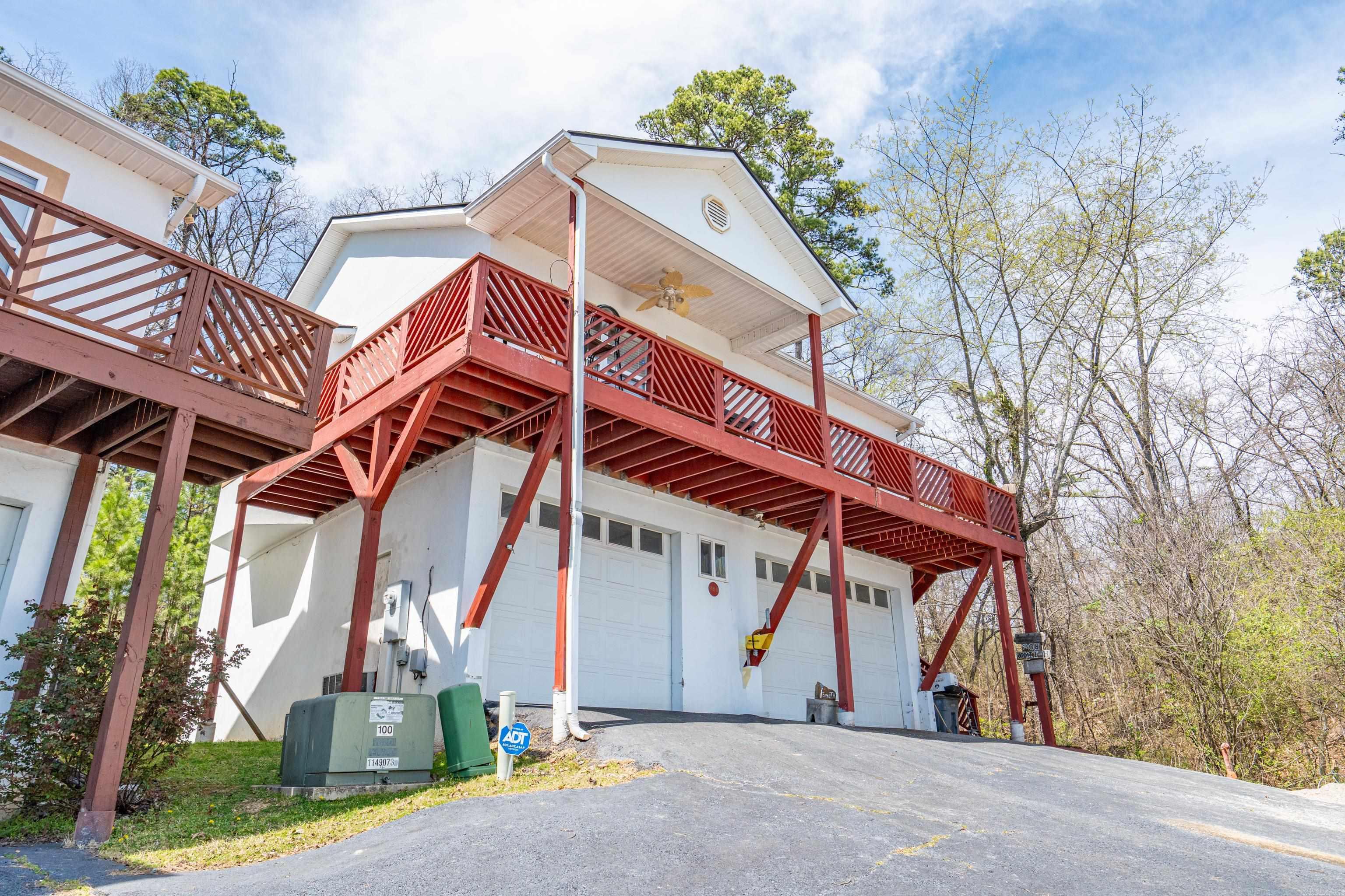 208 Aberina Street Unit: H