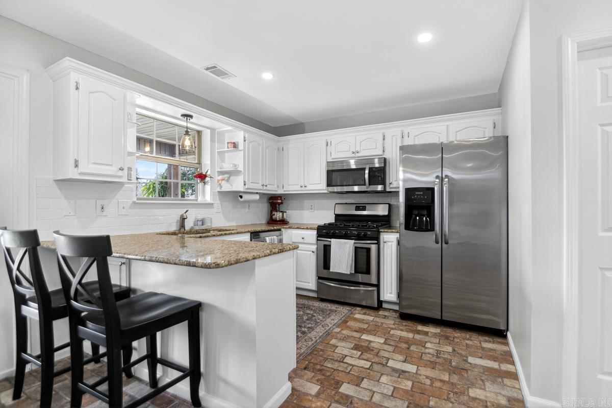 1014 Spring Creek Cove