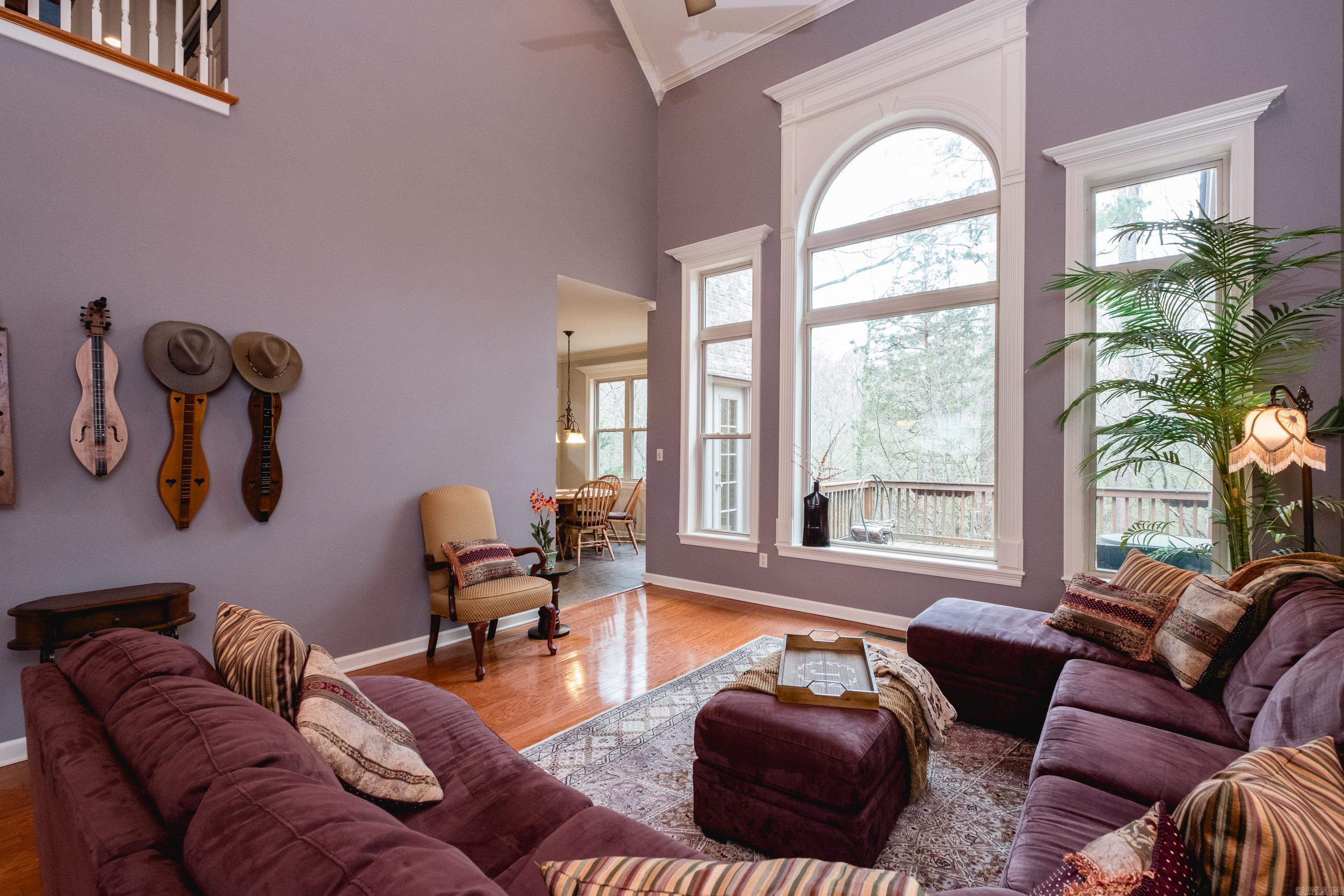 12725 Meadows Edge
