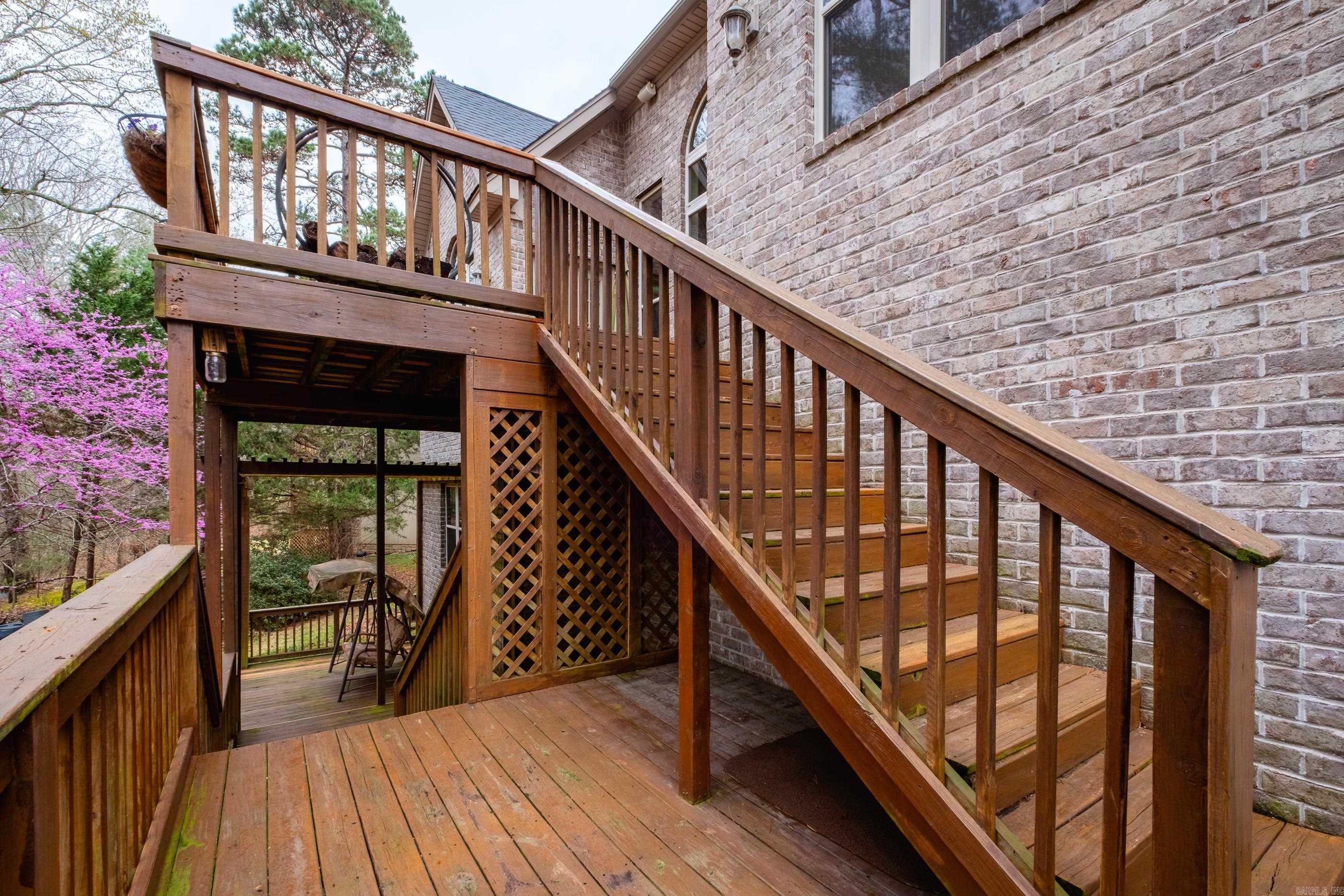 12725 Meadows Edge