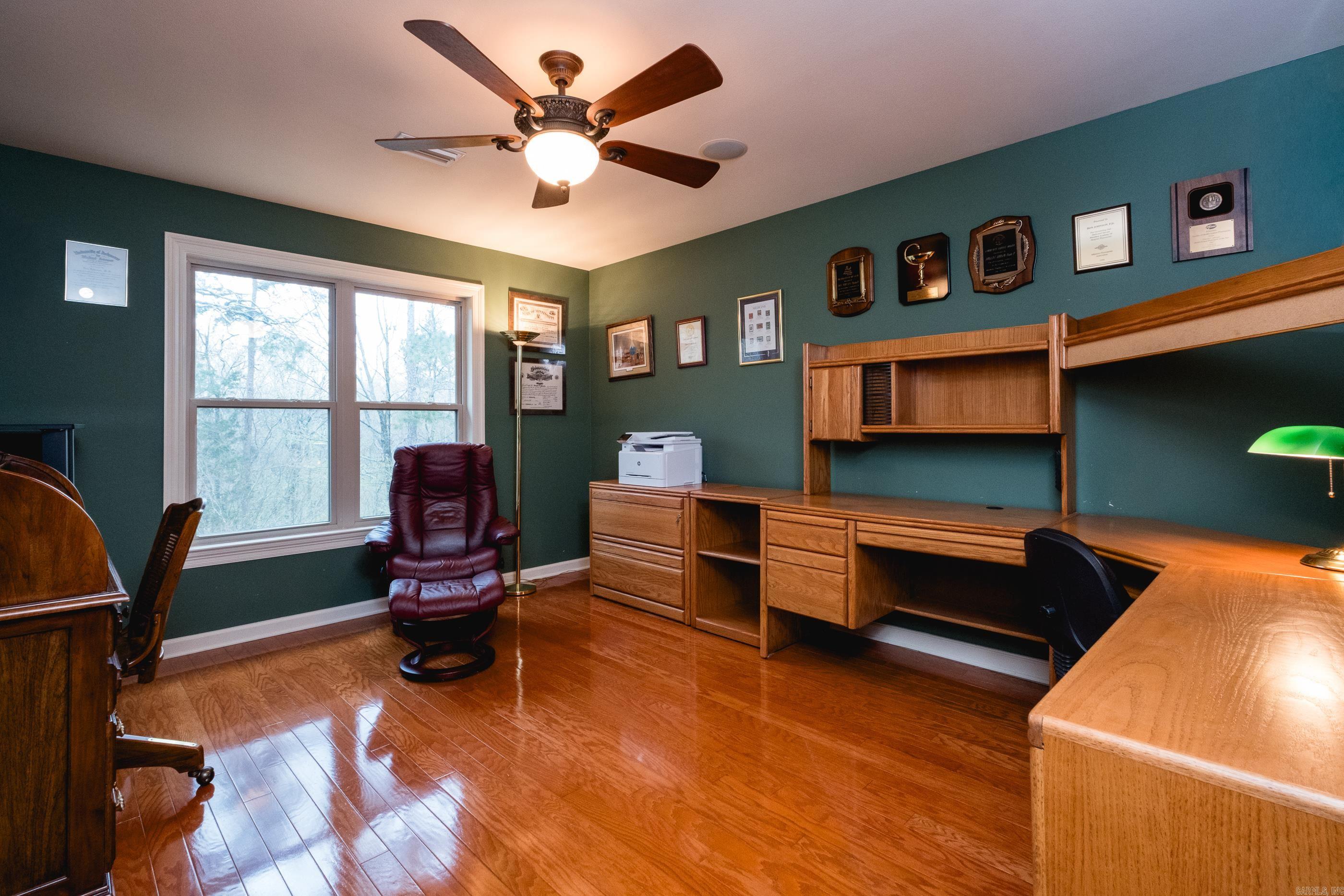 12725 Meadows Edge
