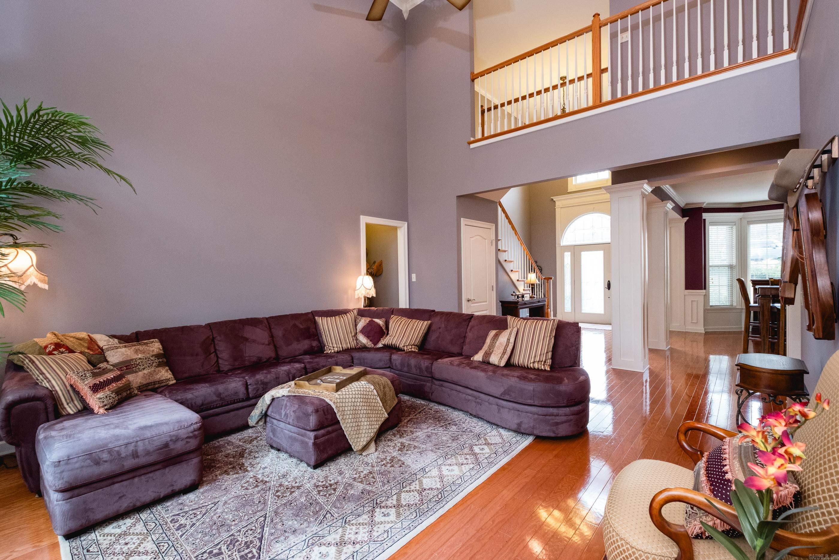 12725 Meadows Edge