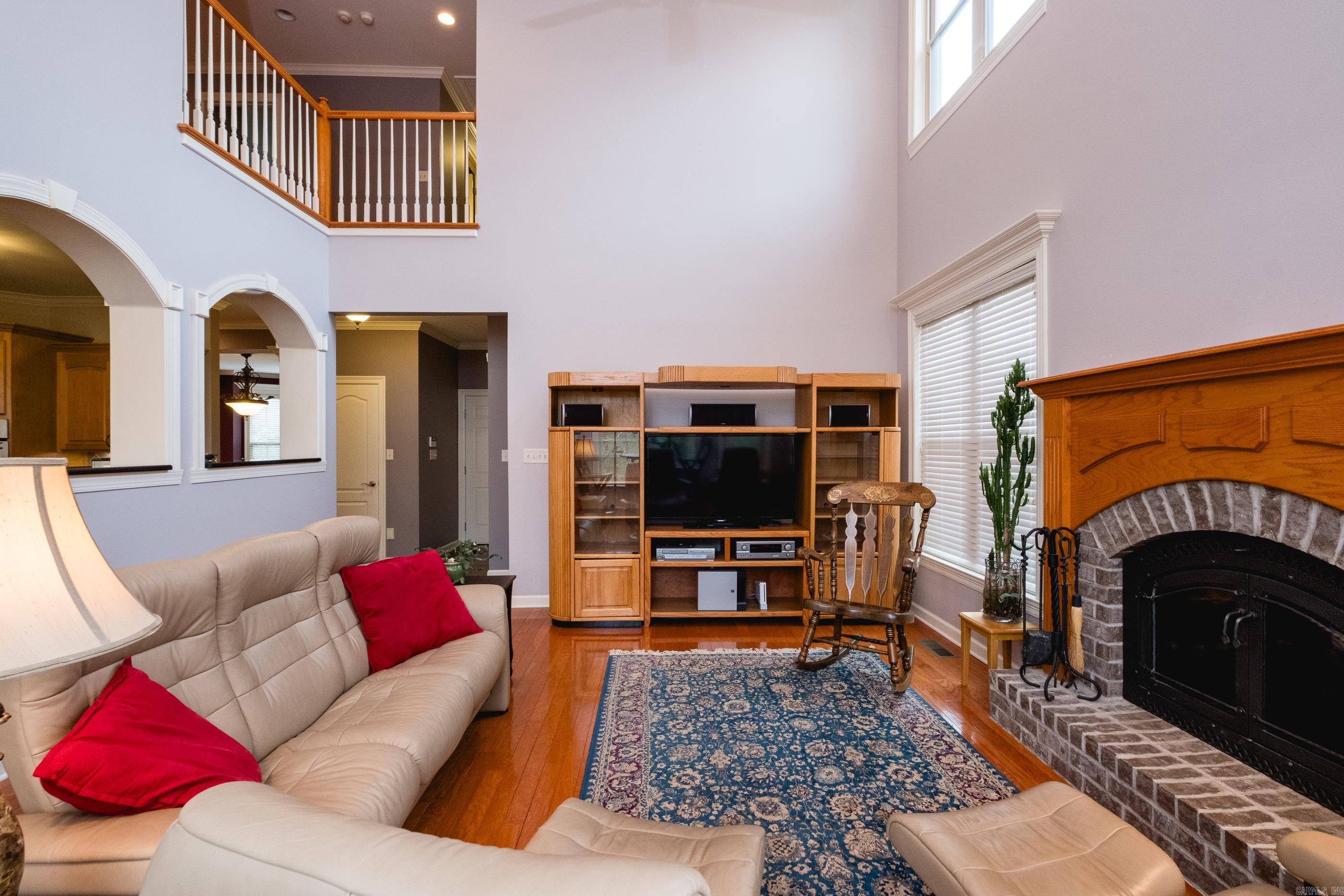 12725 Meadows Edge
