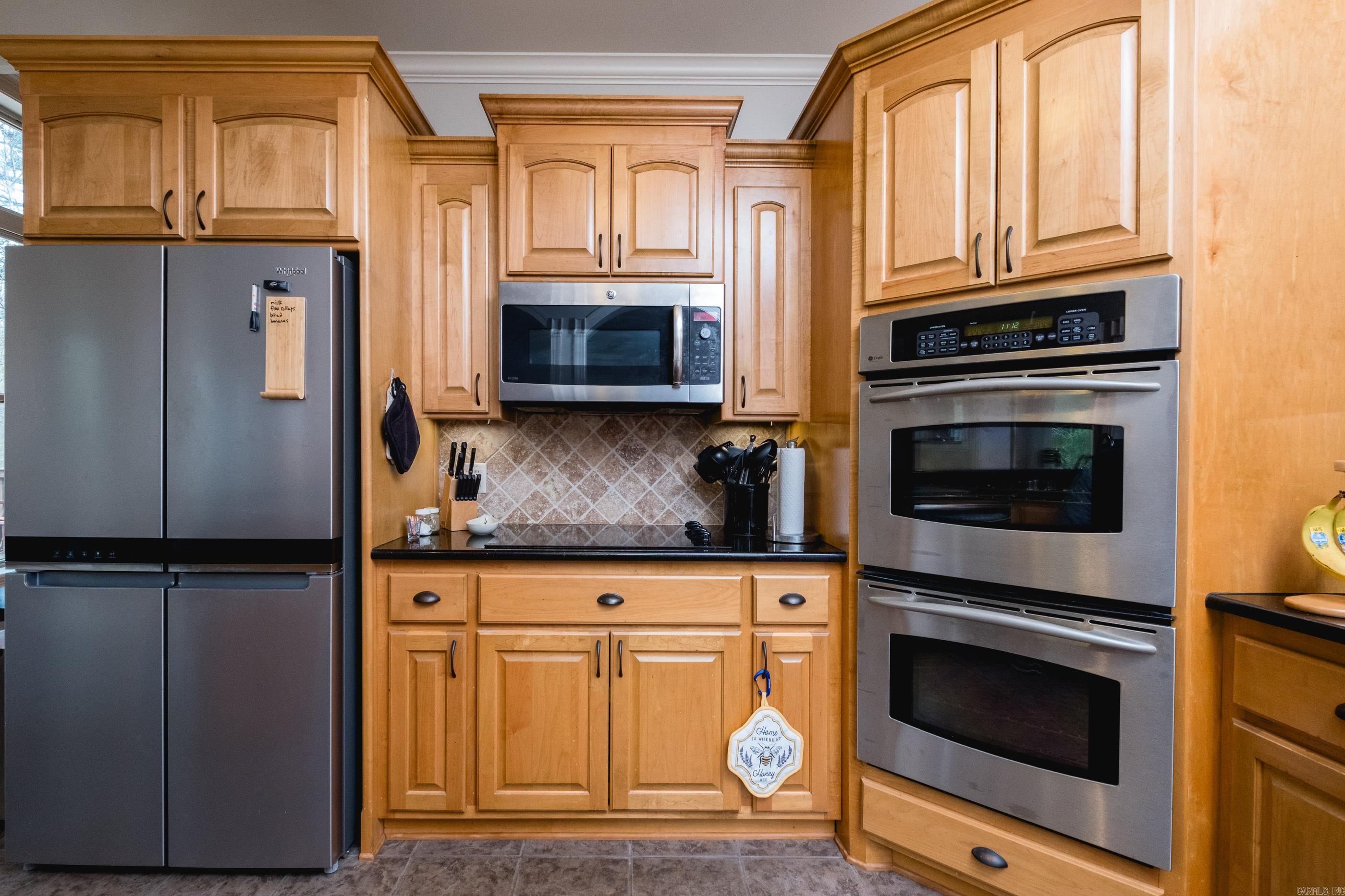 12725 Meadows Edge