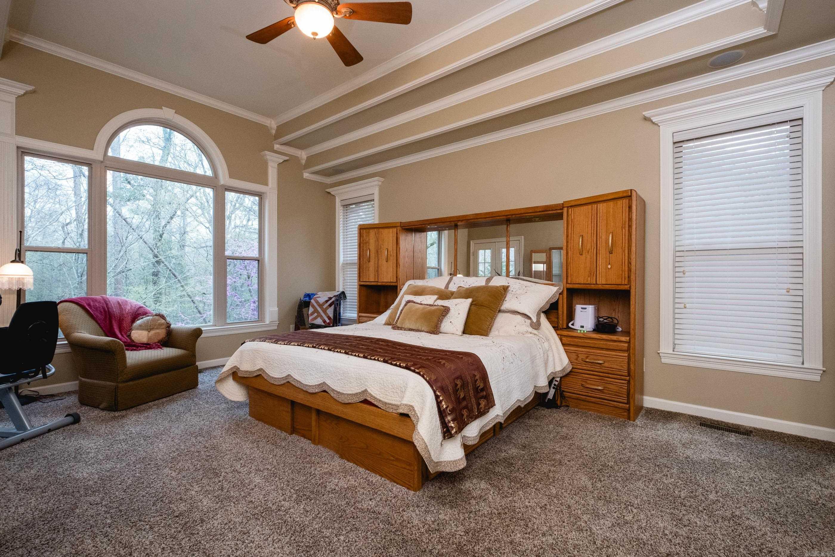 12725 Meadows Edge