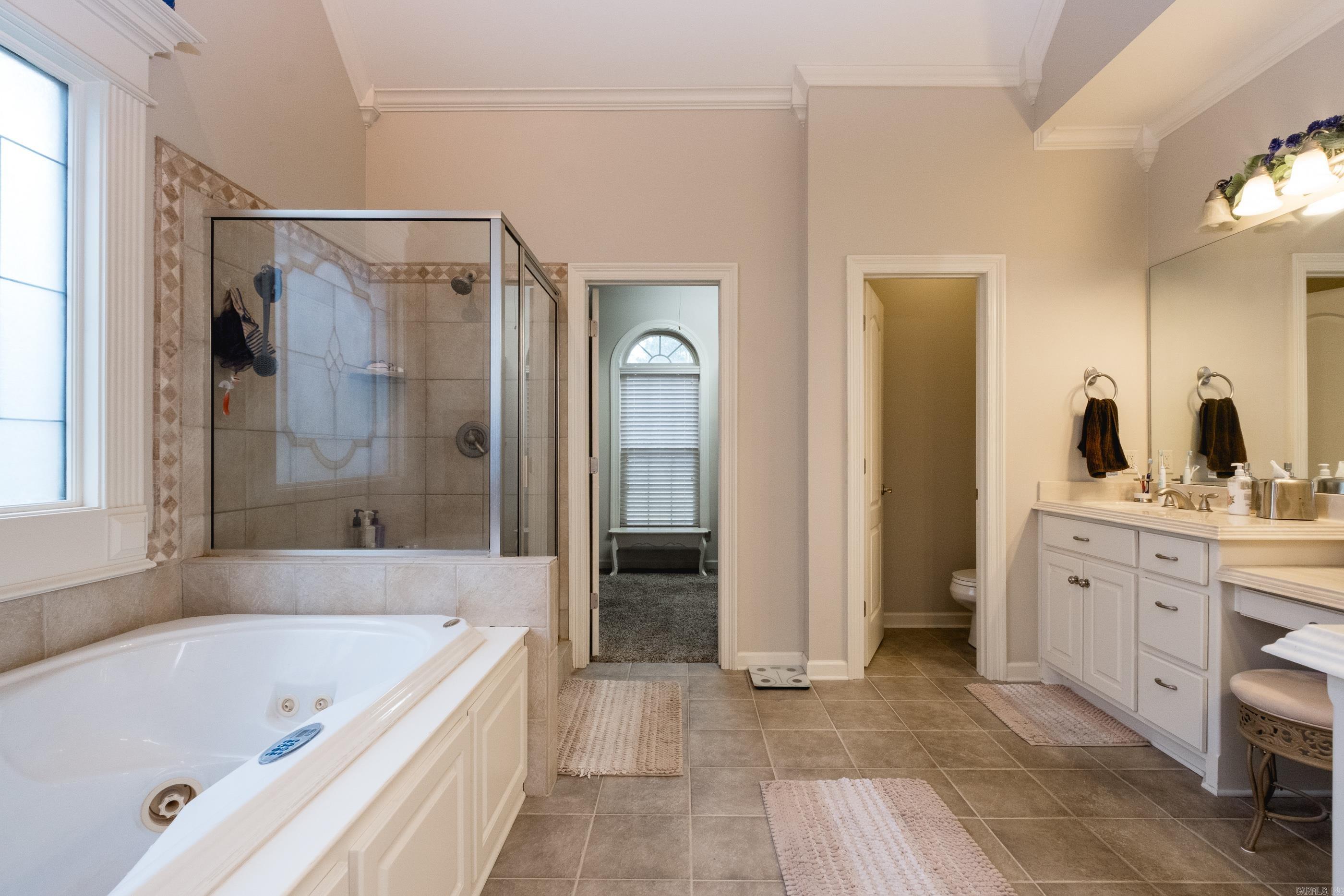 12725 Meadows Edge