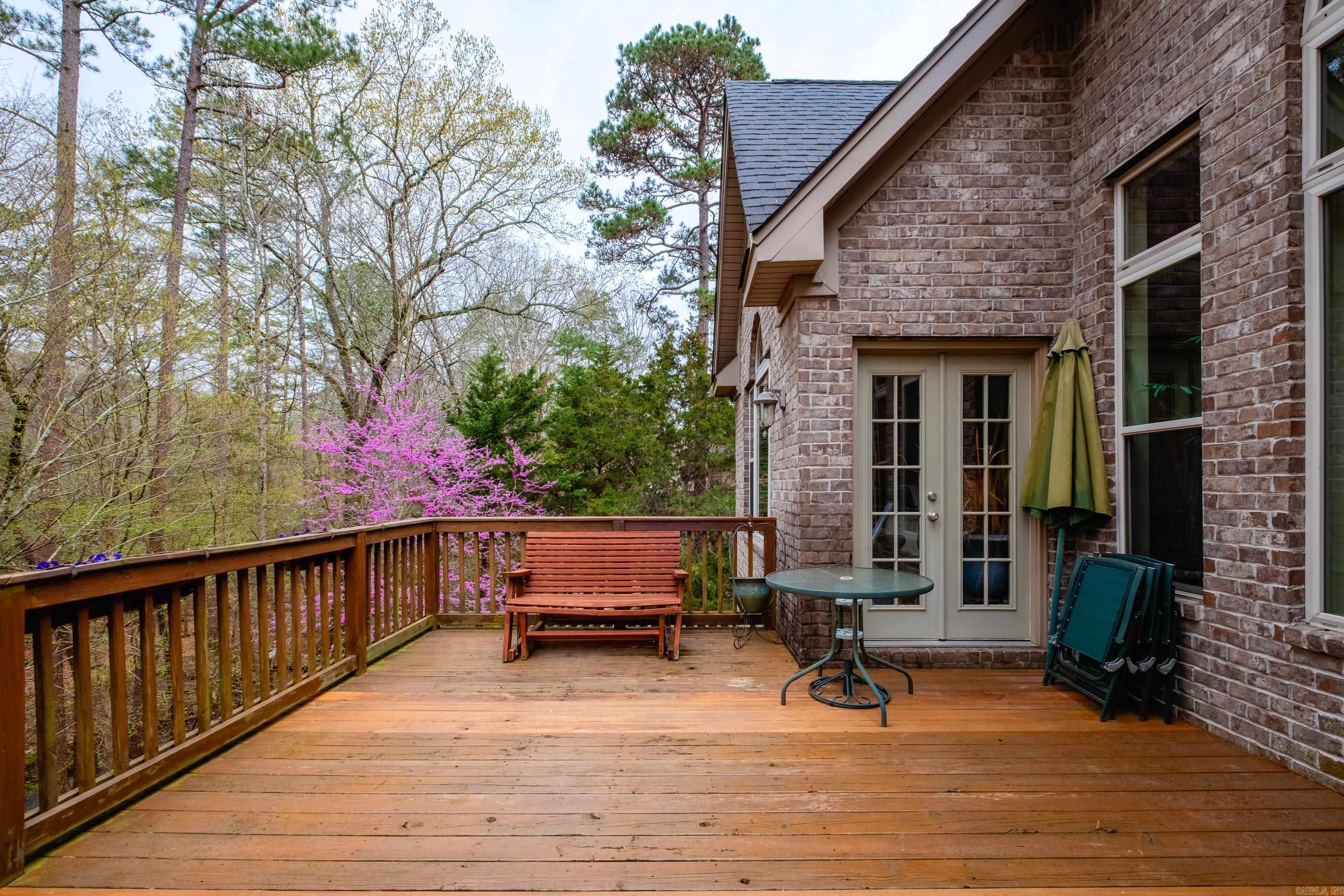 12725 Meadows Edge