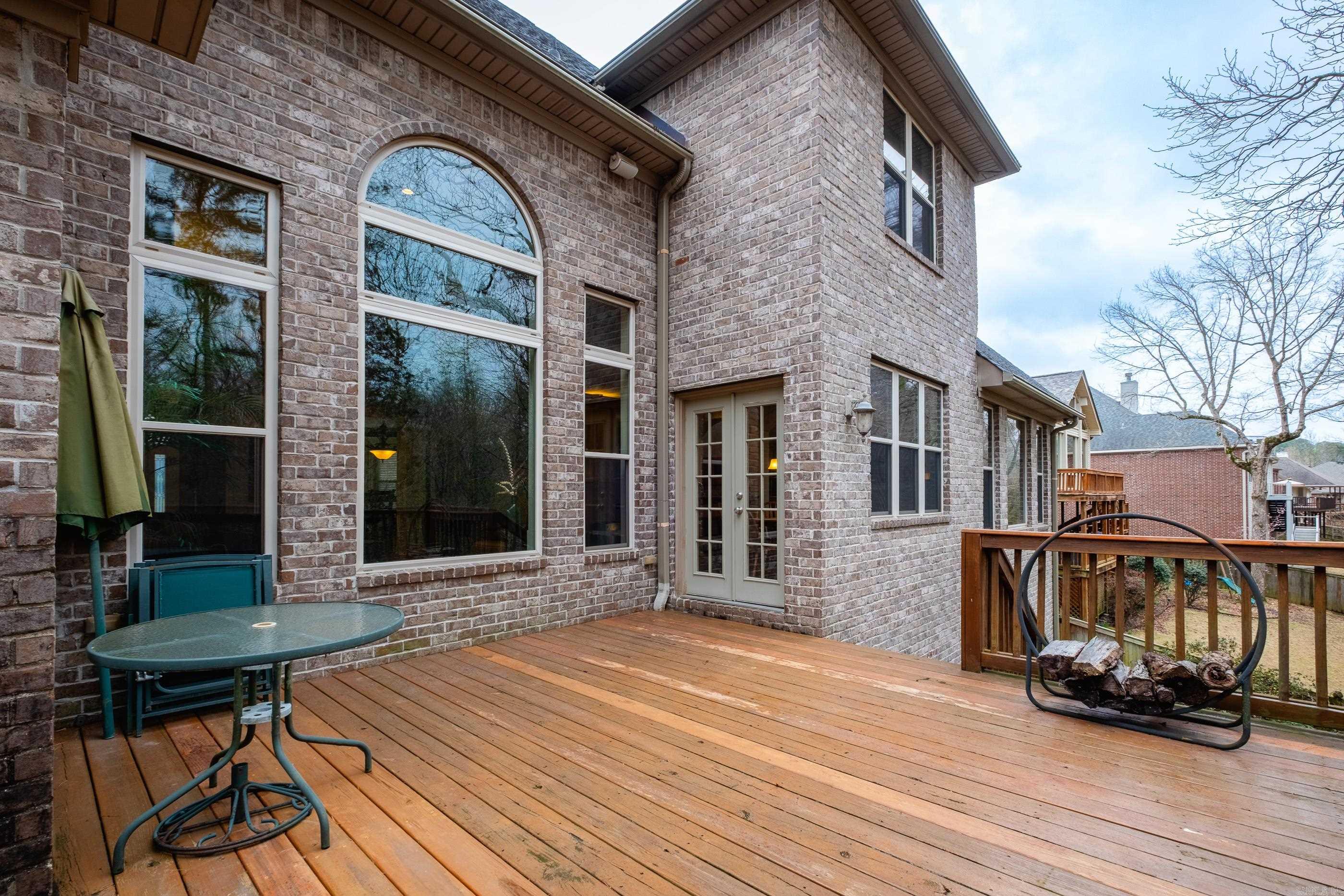 12725 Meadows Edge
