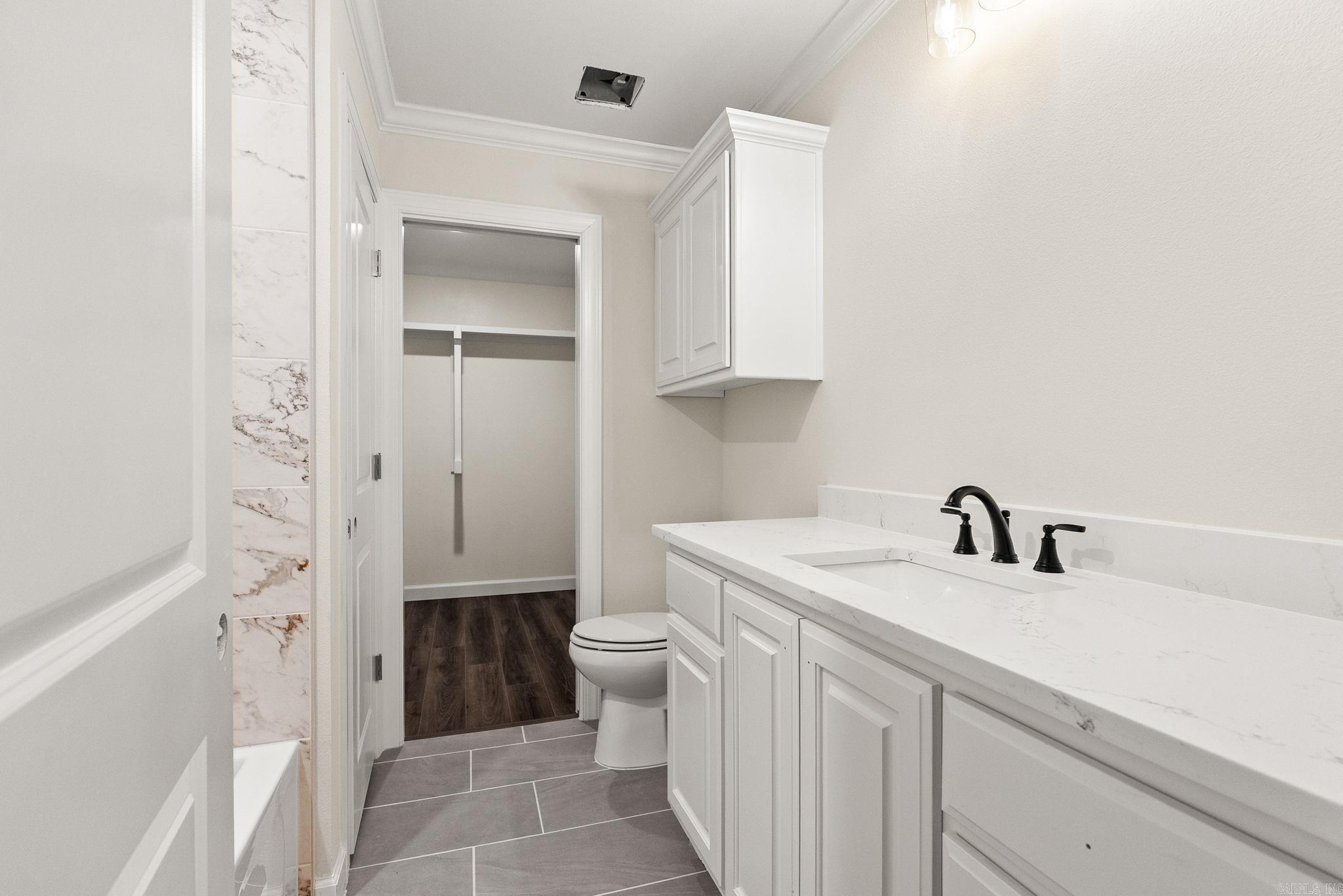 71 Corniche Cove