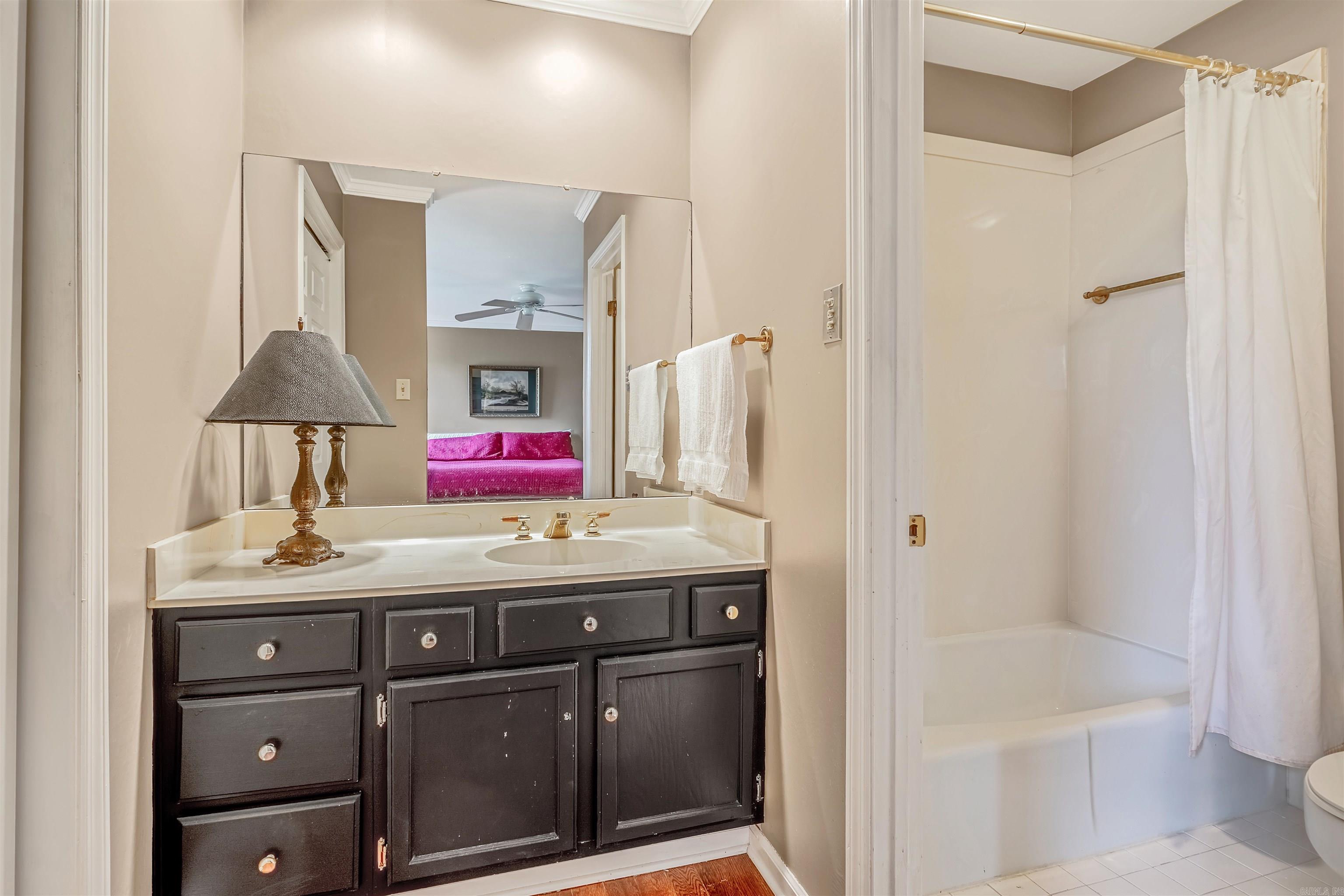 2200 Andover Court Unit: 301
