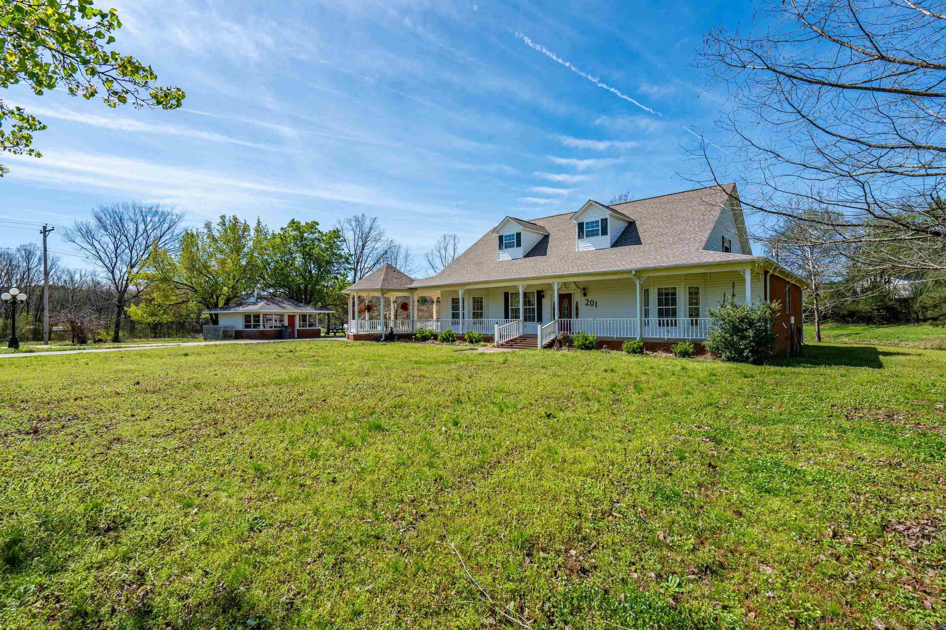 201 Green Willow Lane