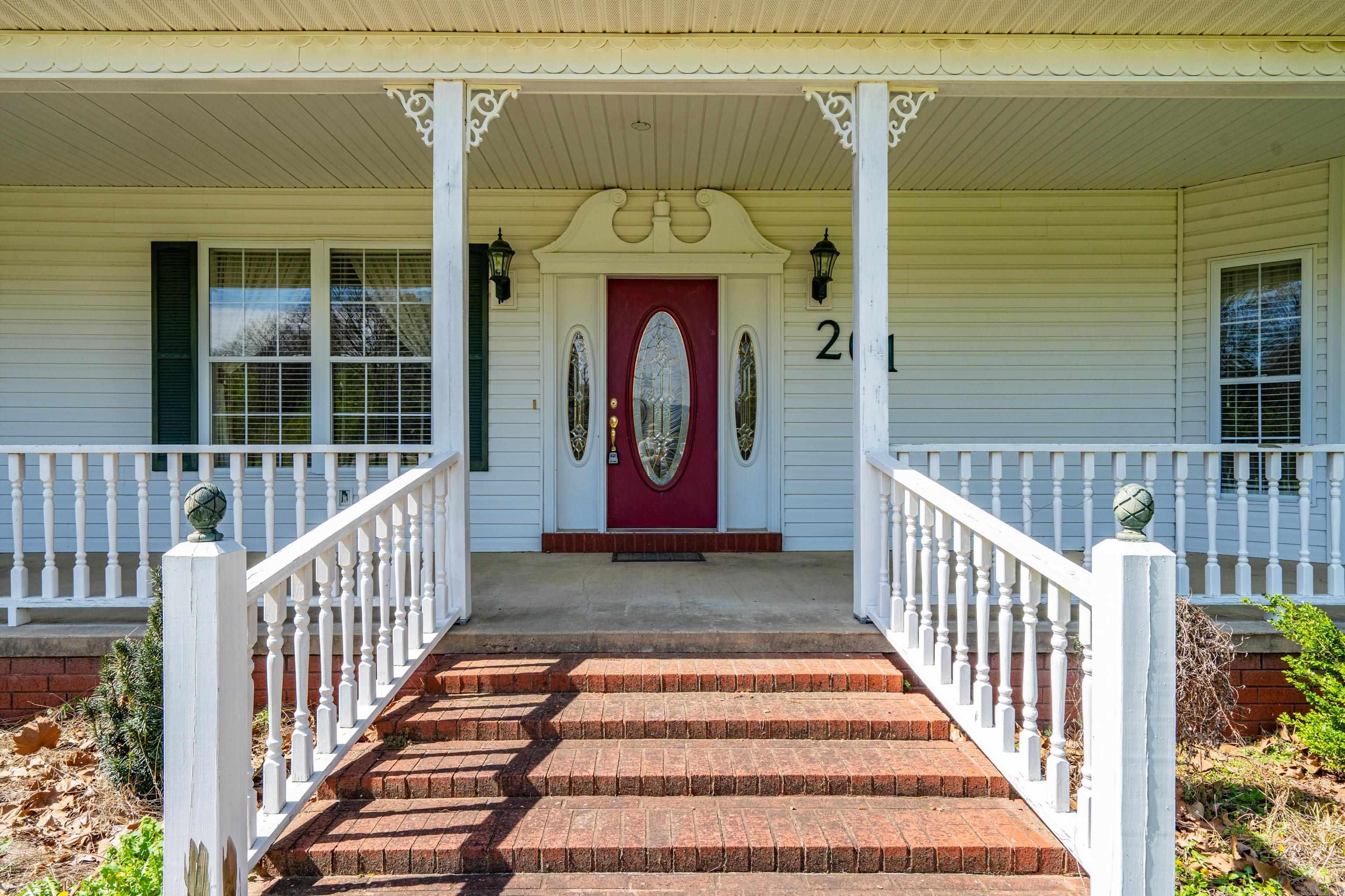 201 Green Willow Lane