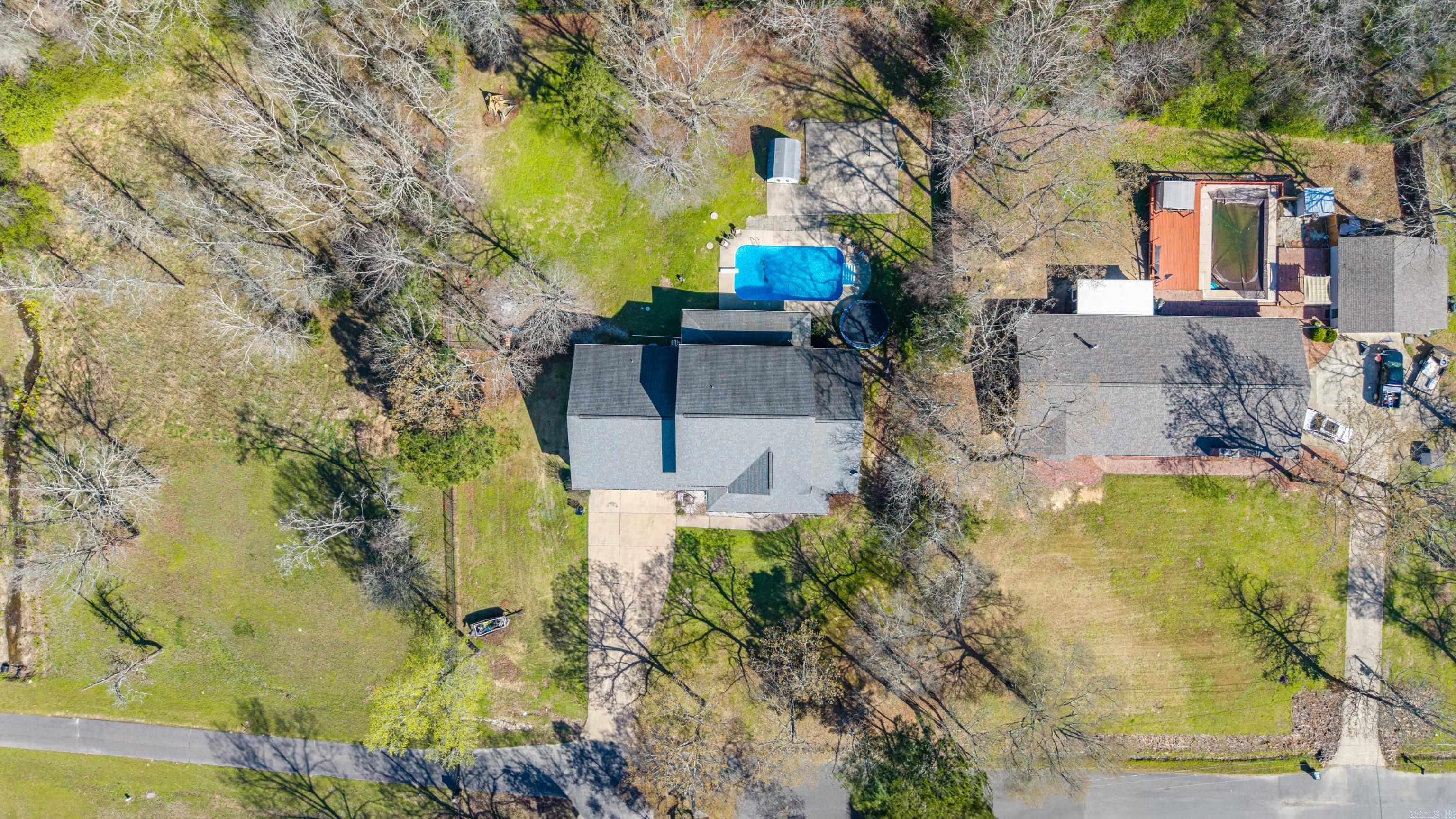 128 Parkway Pl