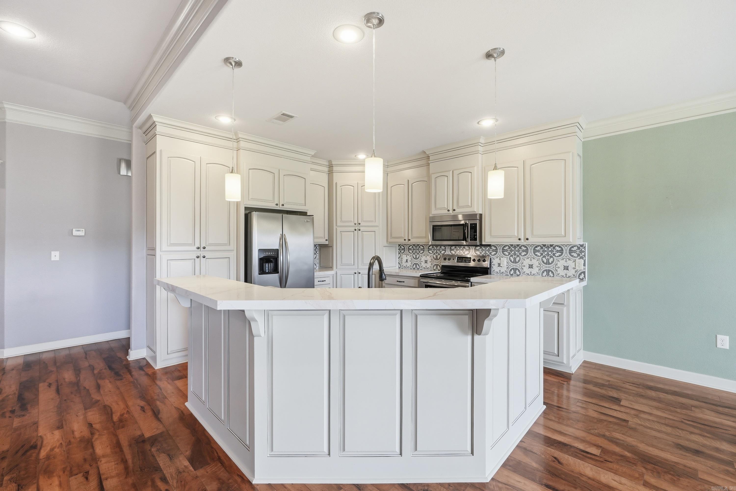 1155 Calloway Drive