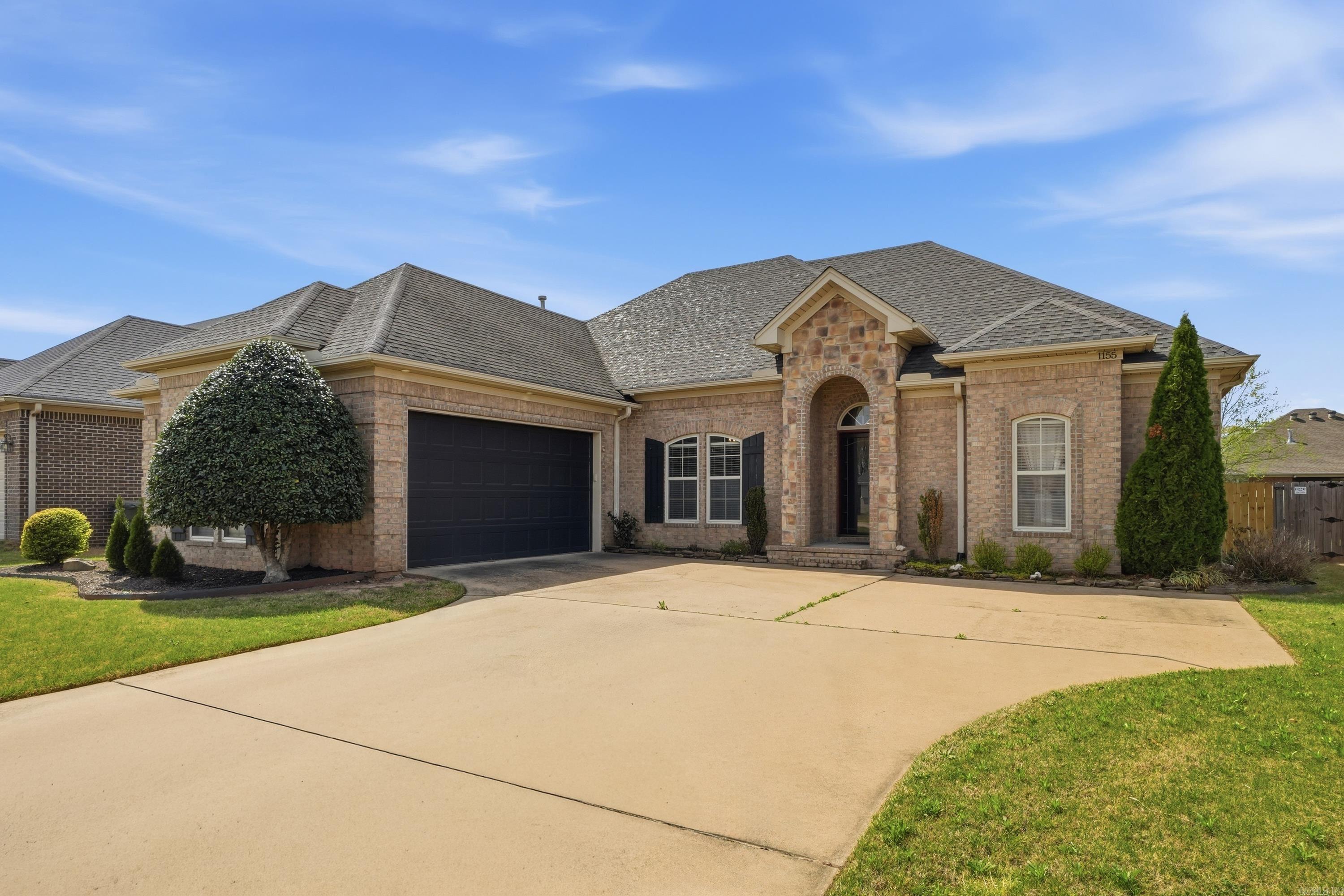 1155 Calloway Drive