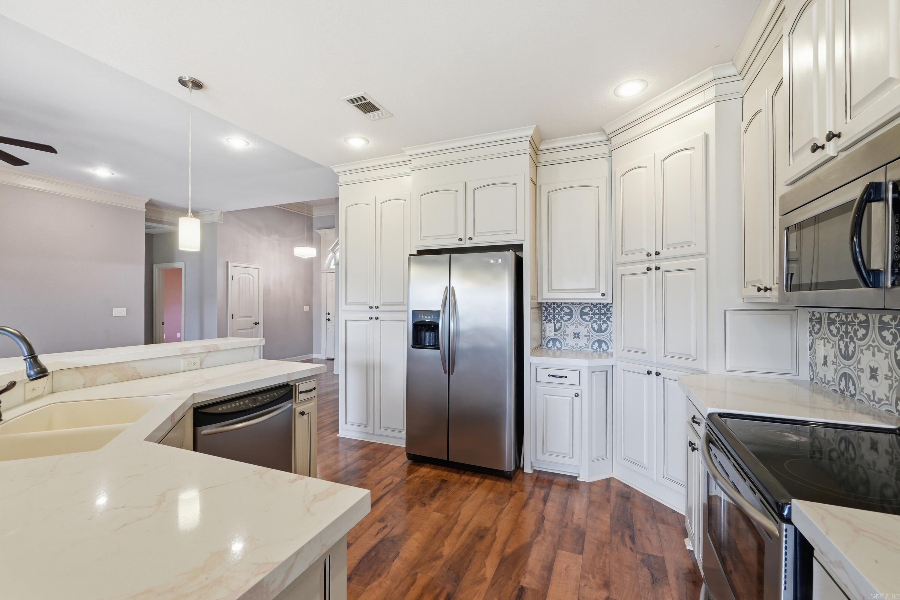 1155 Calloway Drive