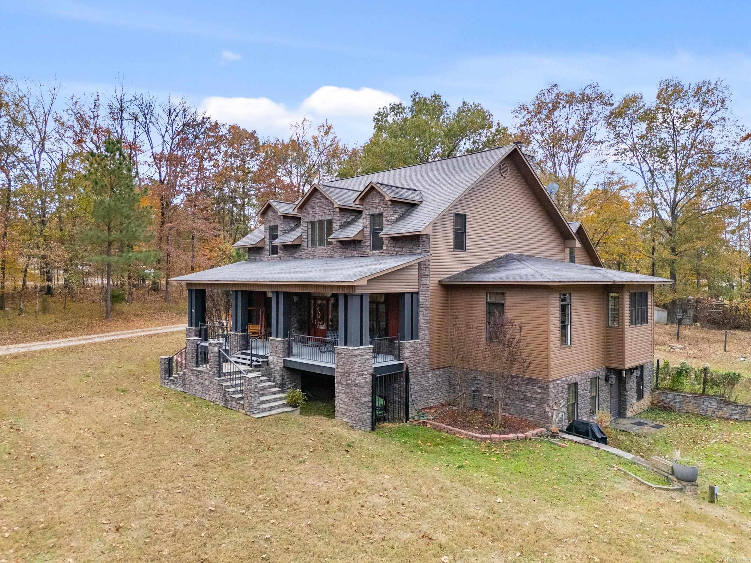 1919 Tudor Loop