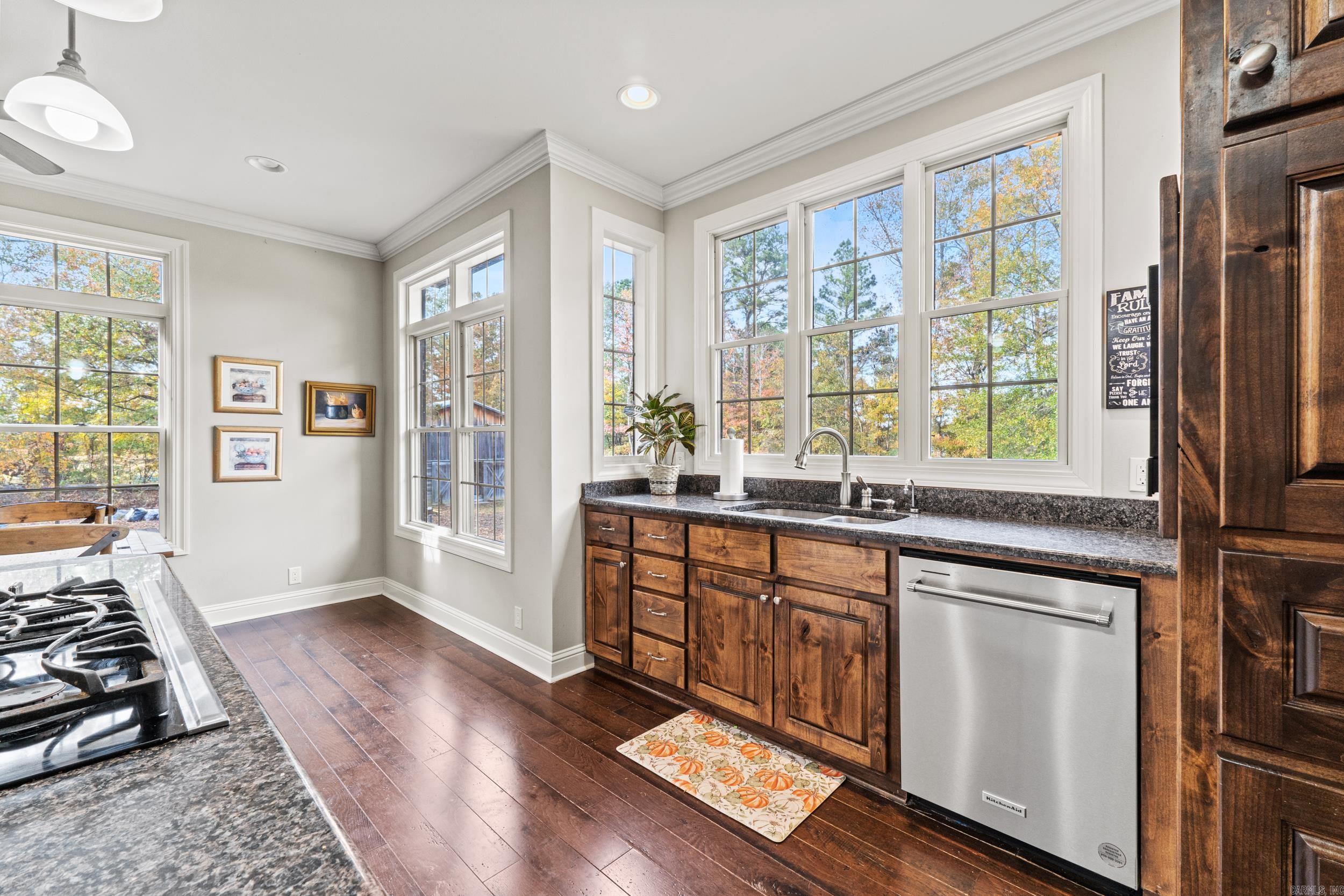 1919 Tudor Loop