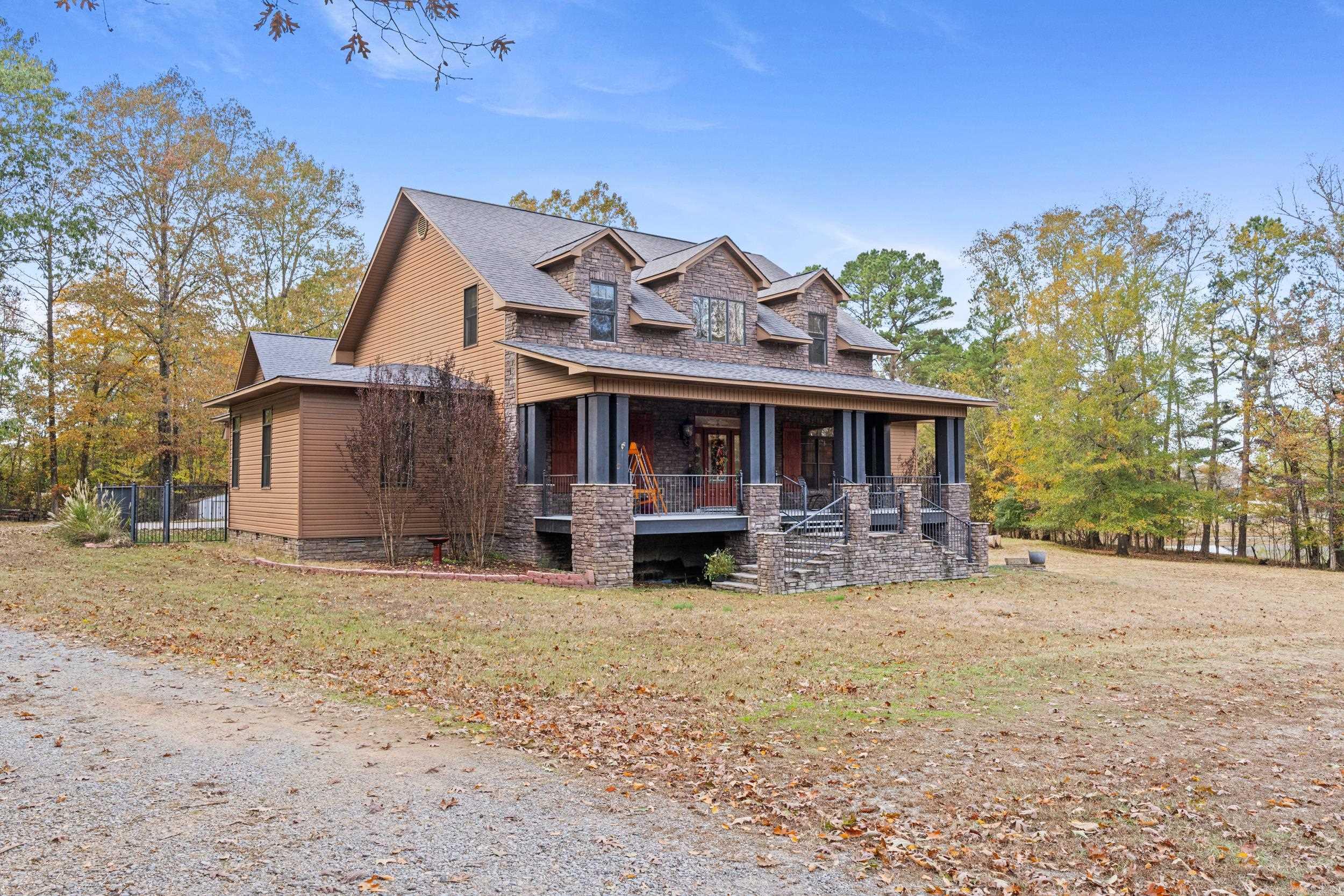 1919 Tudor Loop