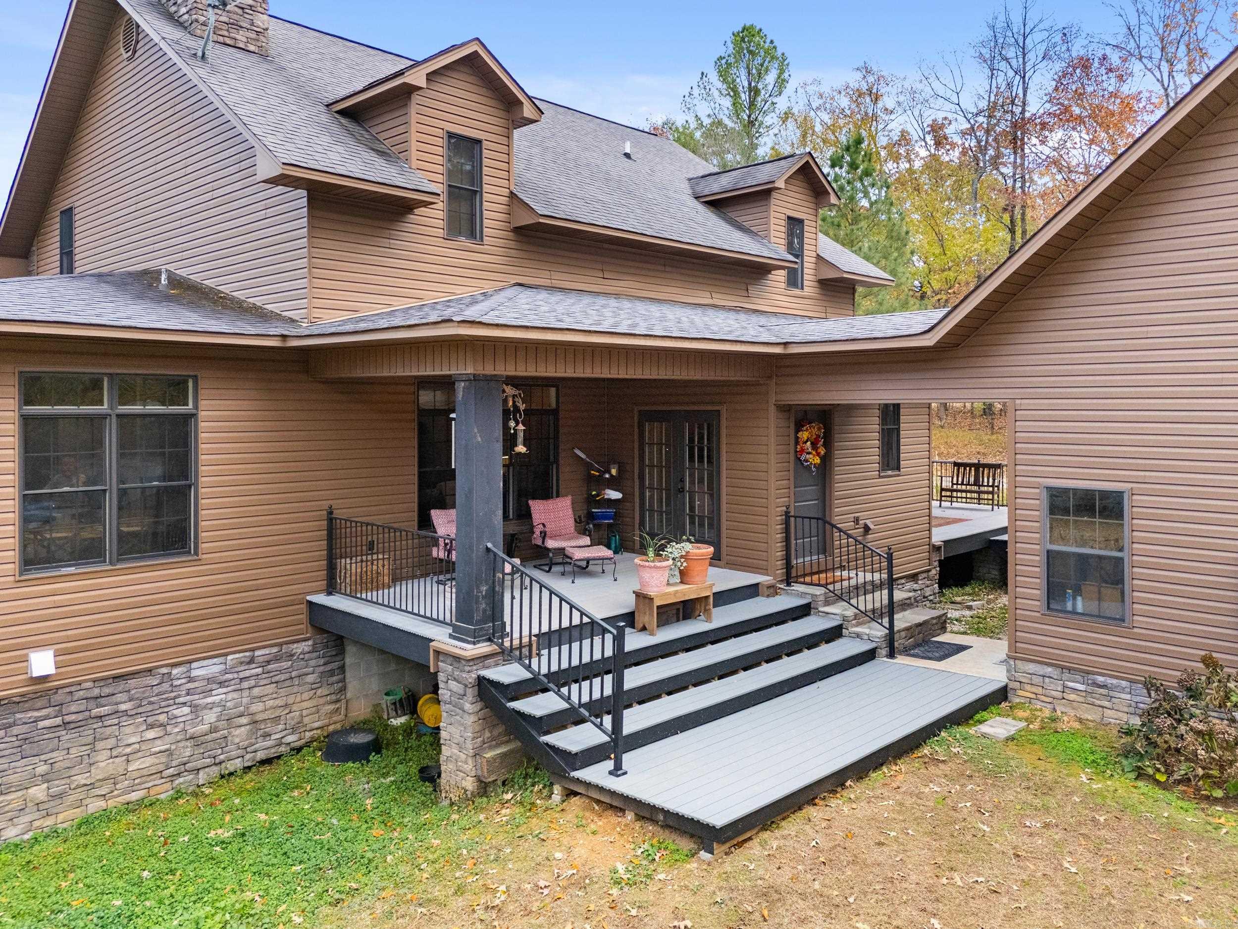 1919 Tudor Loop