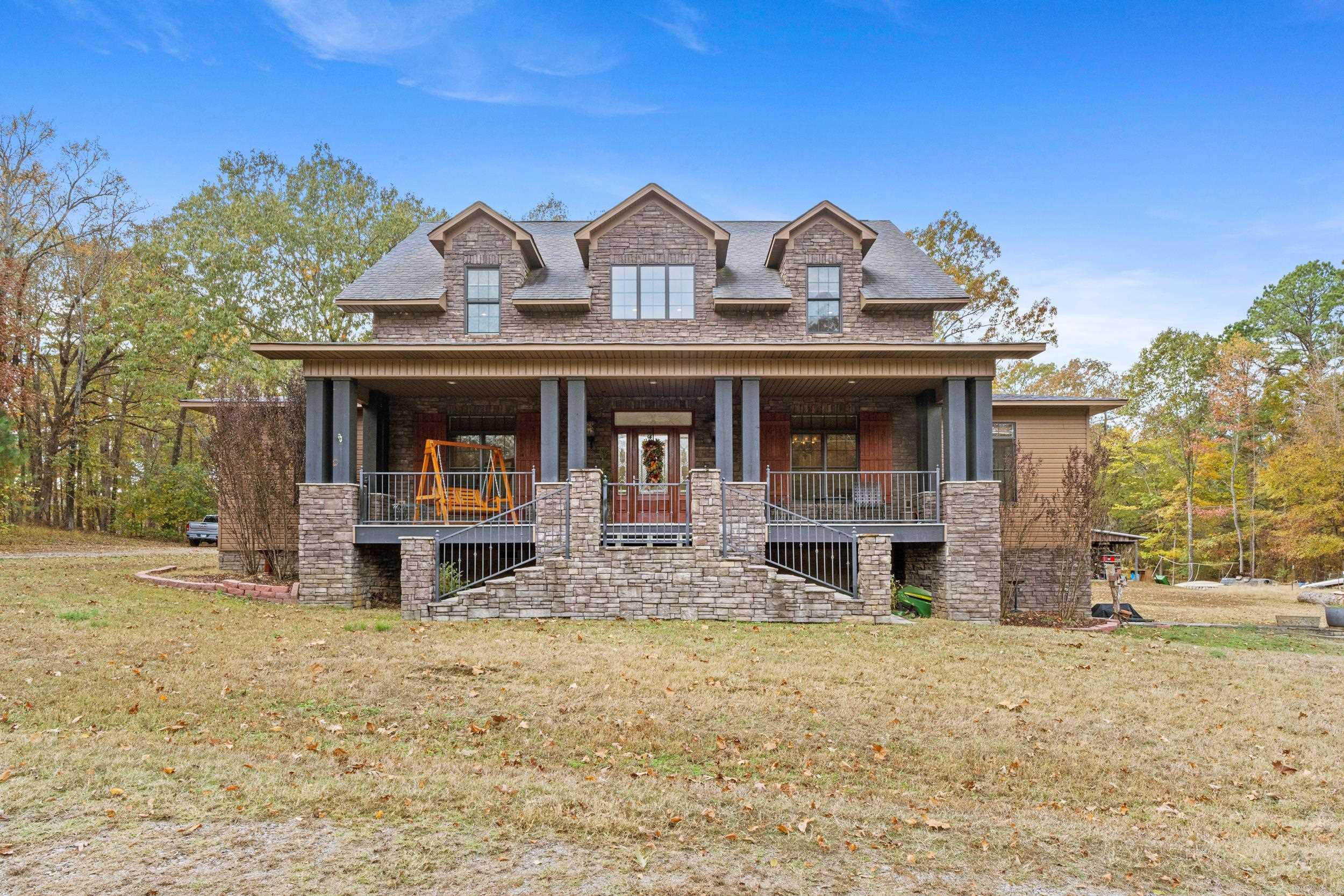 1919 Tudor Loop