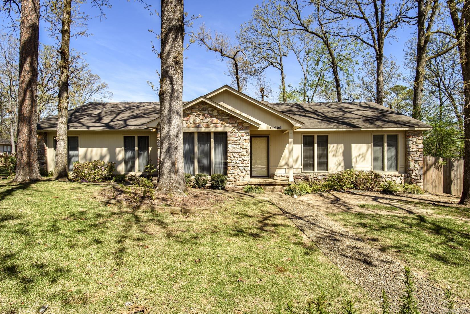 11922 Pleasant Tree Drive