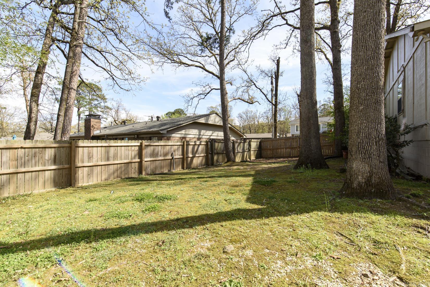 11922 Pleasant Tree Drive
