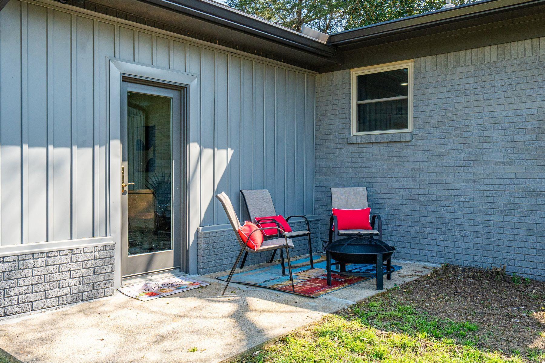 110 Briarcroft Drive